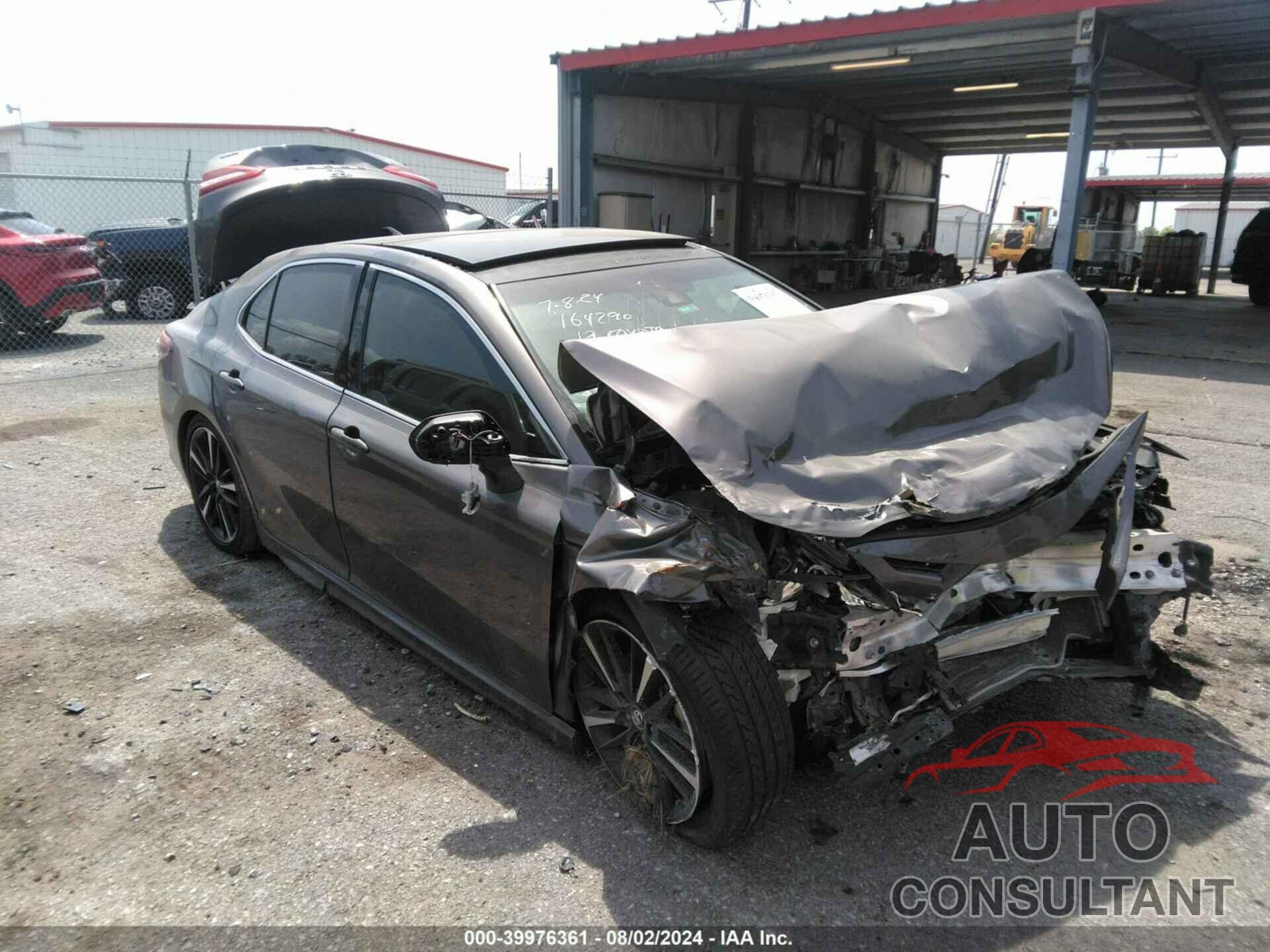 TOYOTA CAMRY 2019 - 4T1B61HK5KU164290