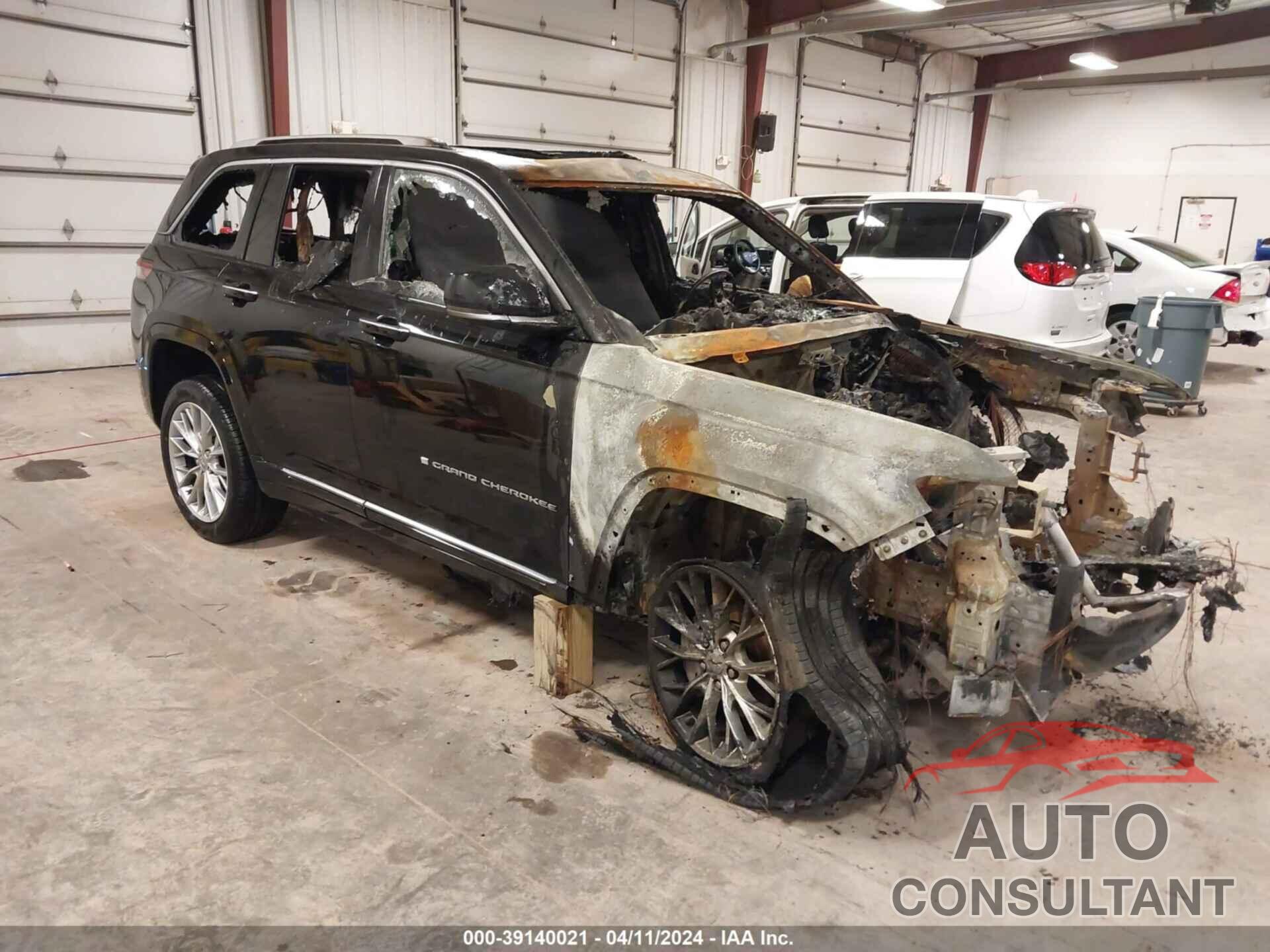 JEEP GRAND CHEROKEE 2023 - 1C4RJHEG8P8849555