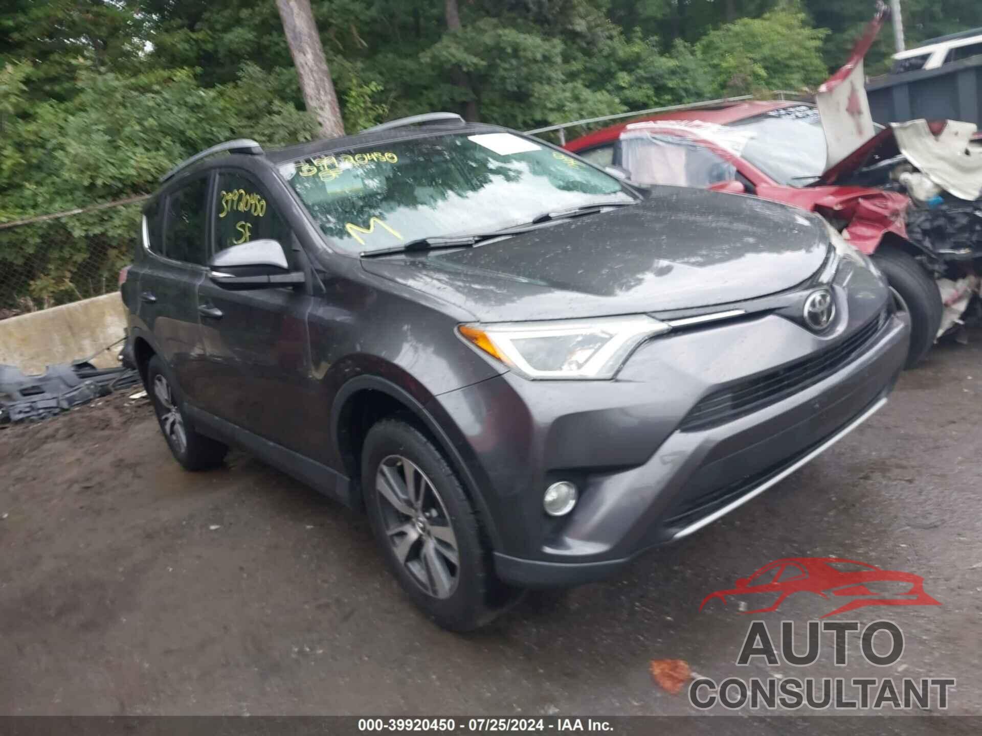 TOYOTA RAV4 2017 - JTMWFREV5HJ709028