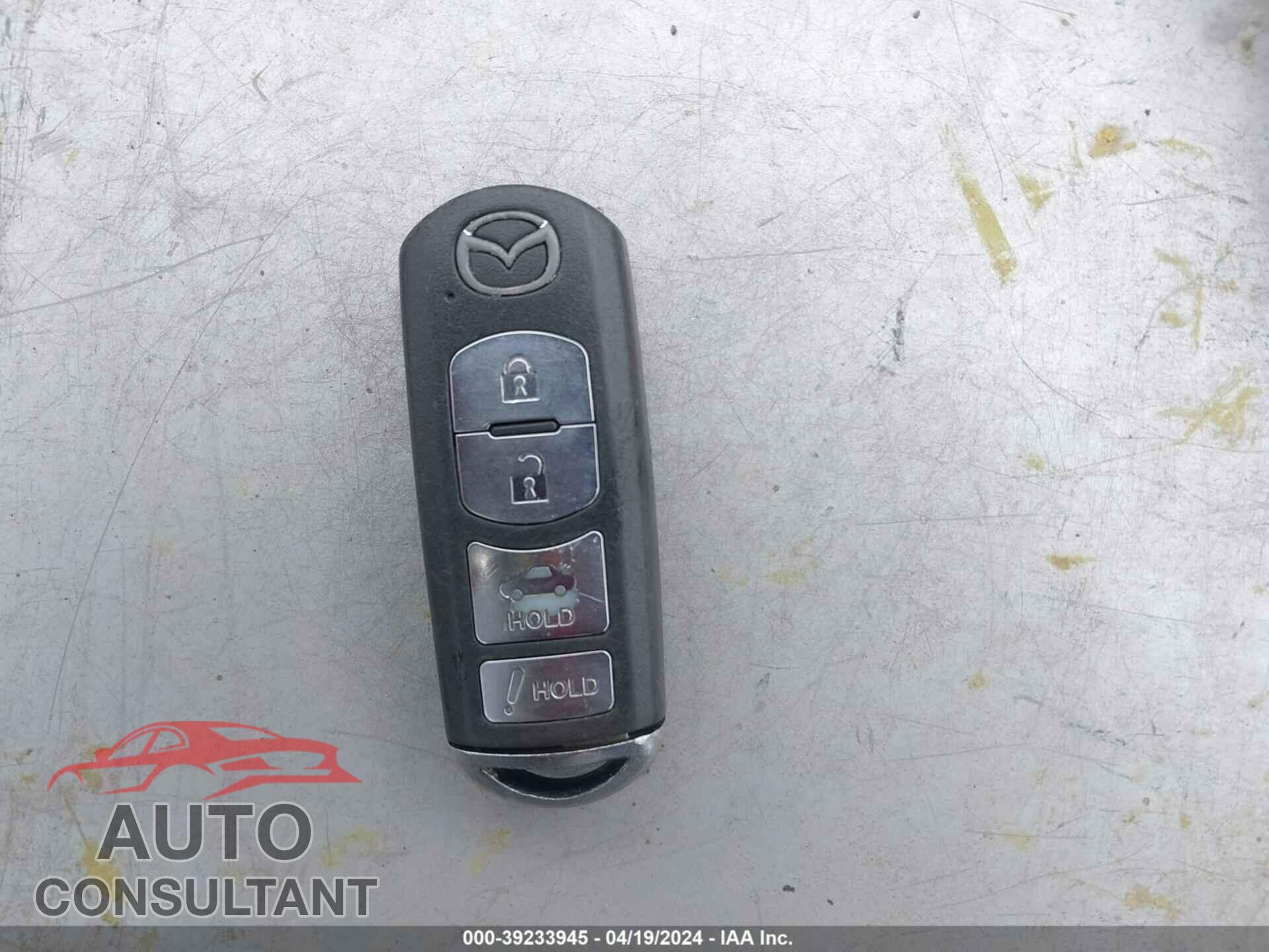 MAZDA MAZDA3 2017 - 3MZBN1V7XHM136020