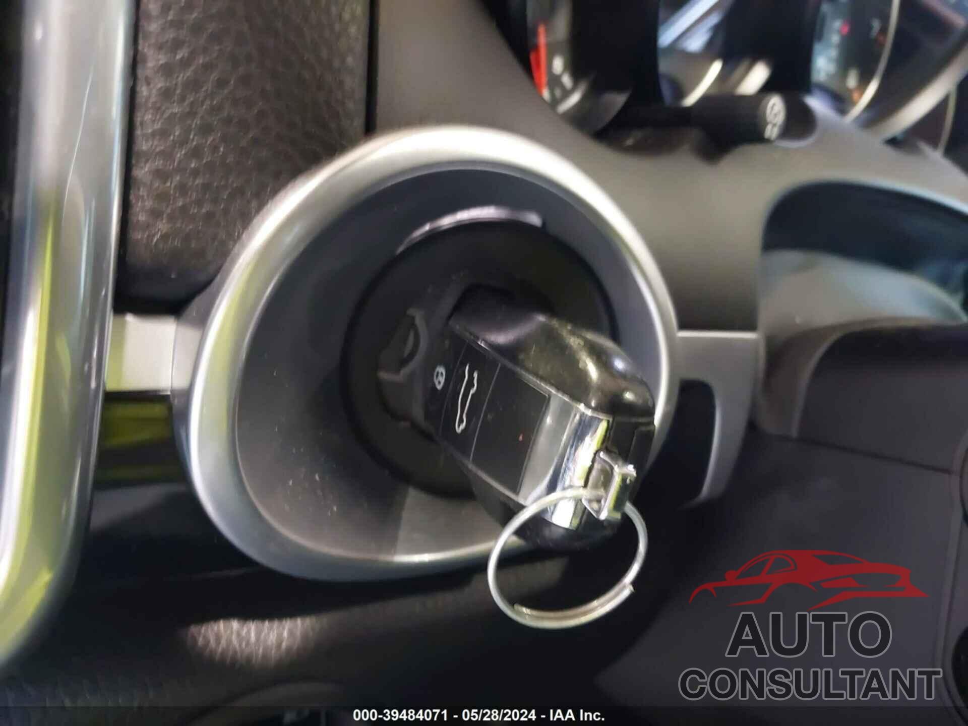 PORSCHE CAYENNE 2016 - WP1AA2A23GKA15781