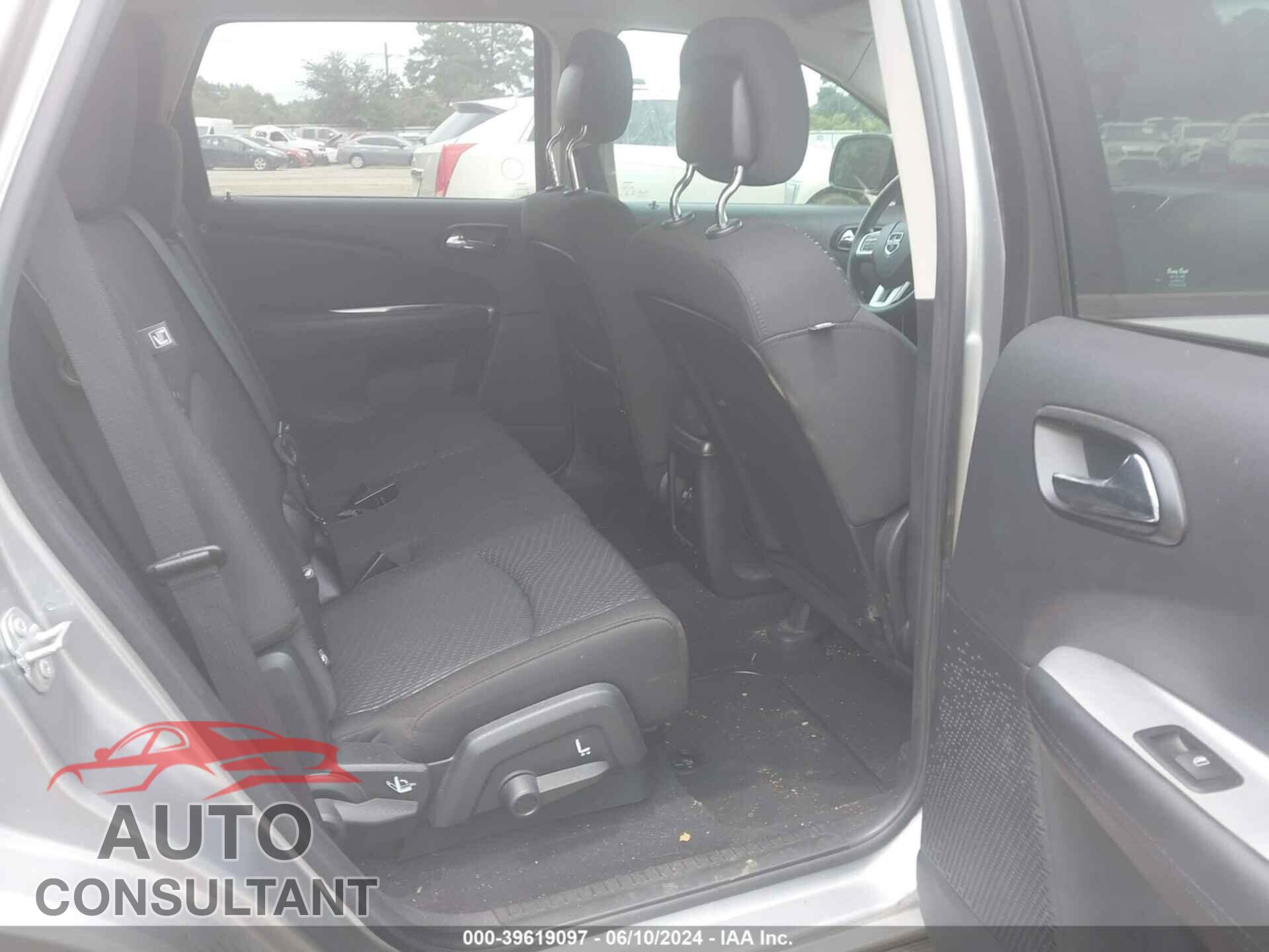 DODGE JOURNEY 2017 - 3C4PDCBB8HT600007
