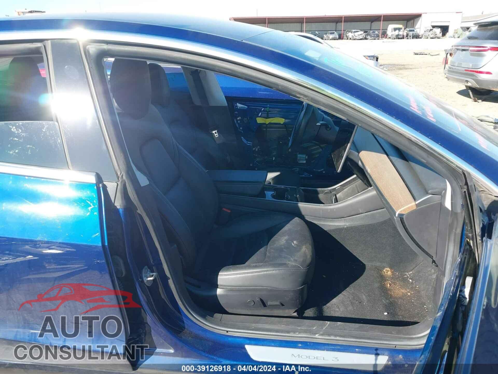 TESLA MODEL 3 2019 - 5YJ3E1EA2KF396877