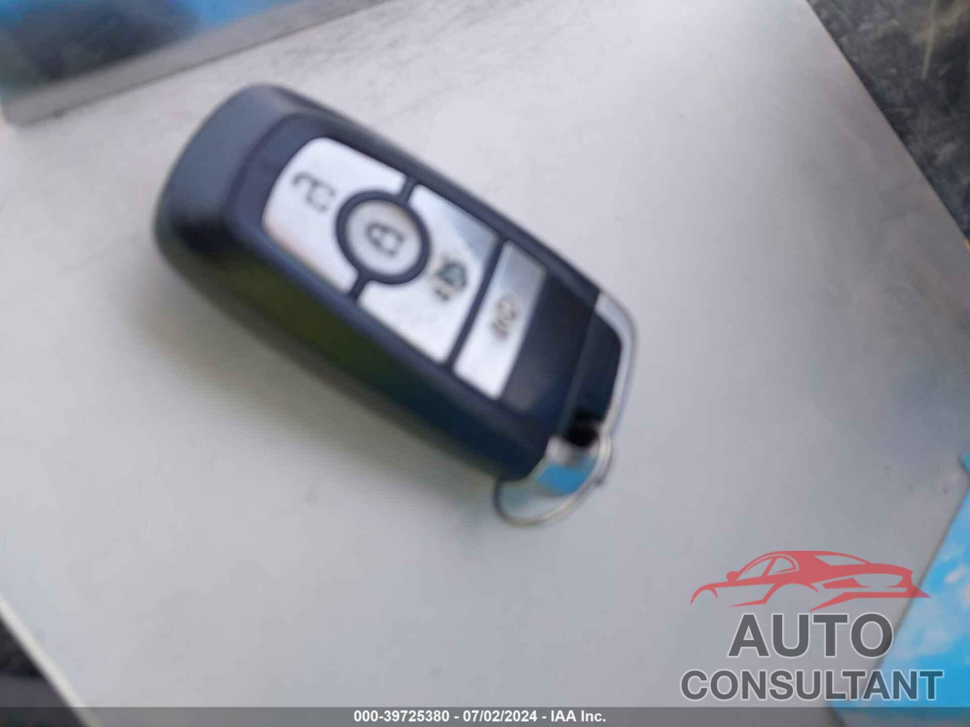 FORD FUSION HYBRID 2019 - 3FA6P0LU0KR221918