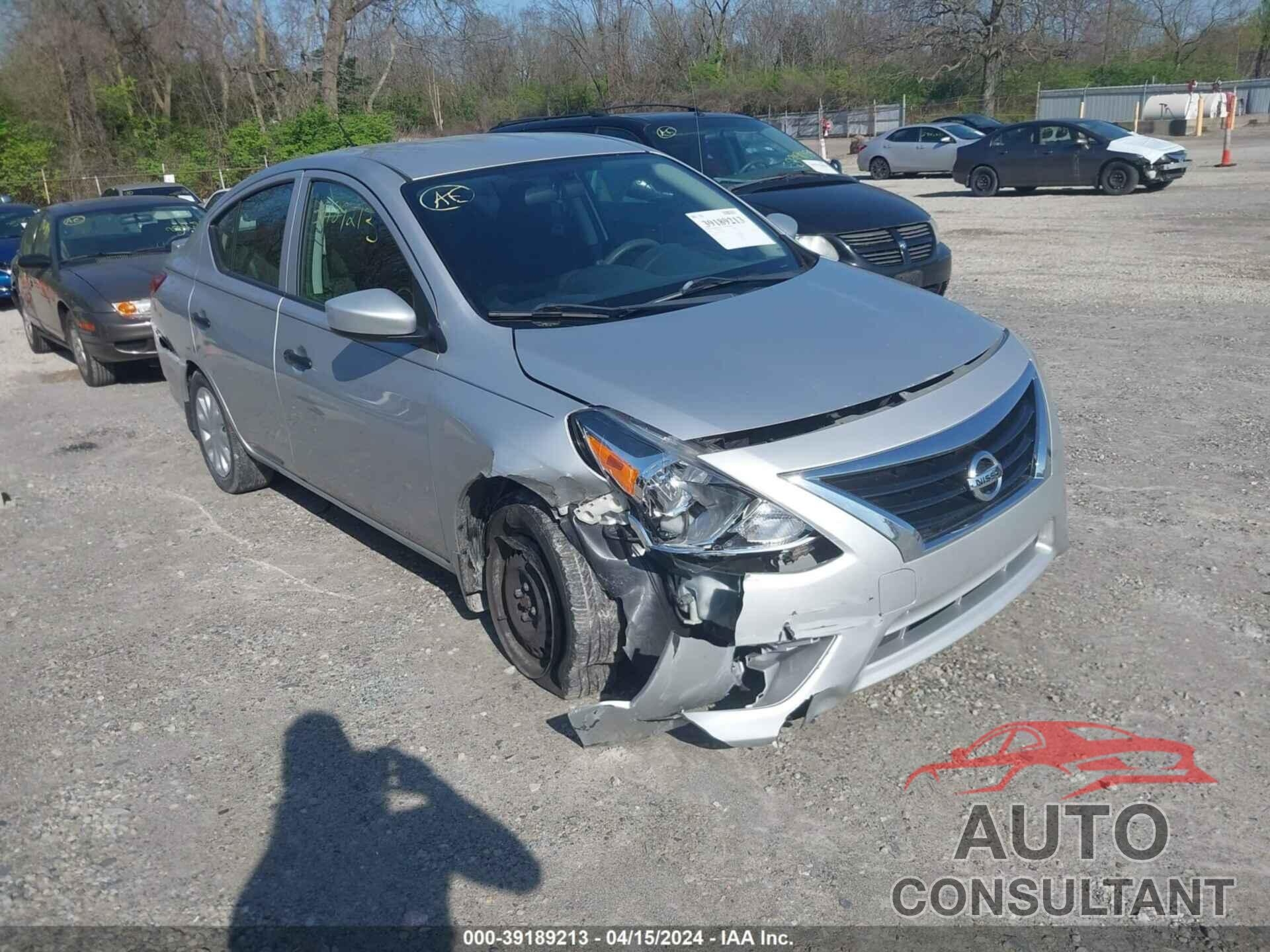 NISSAN VERSA 2018 - 3N1CN7AP7JL866854