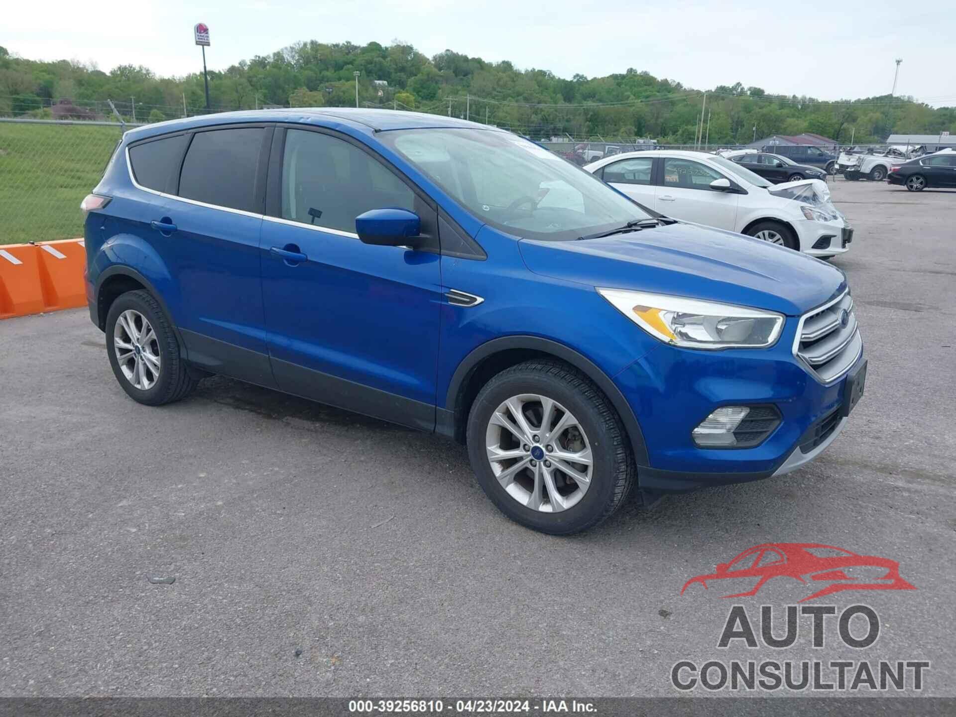 FORD ESCAPE 2017 - 1FMCU9G94HUA79022