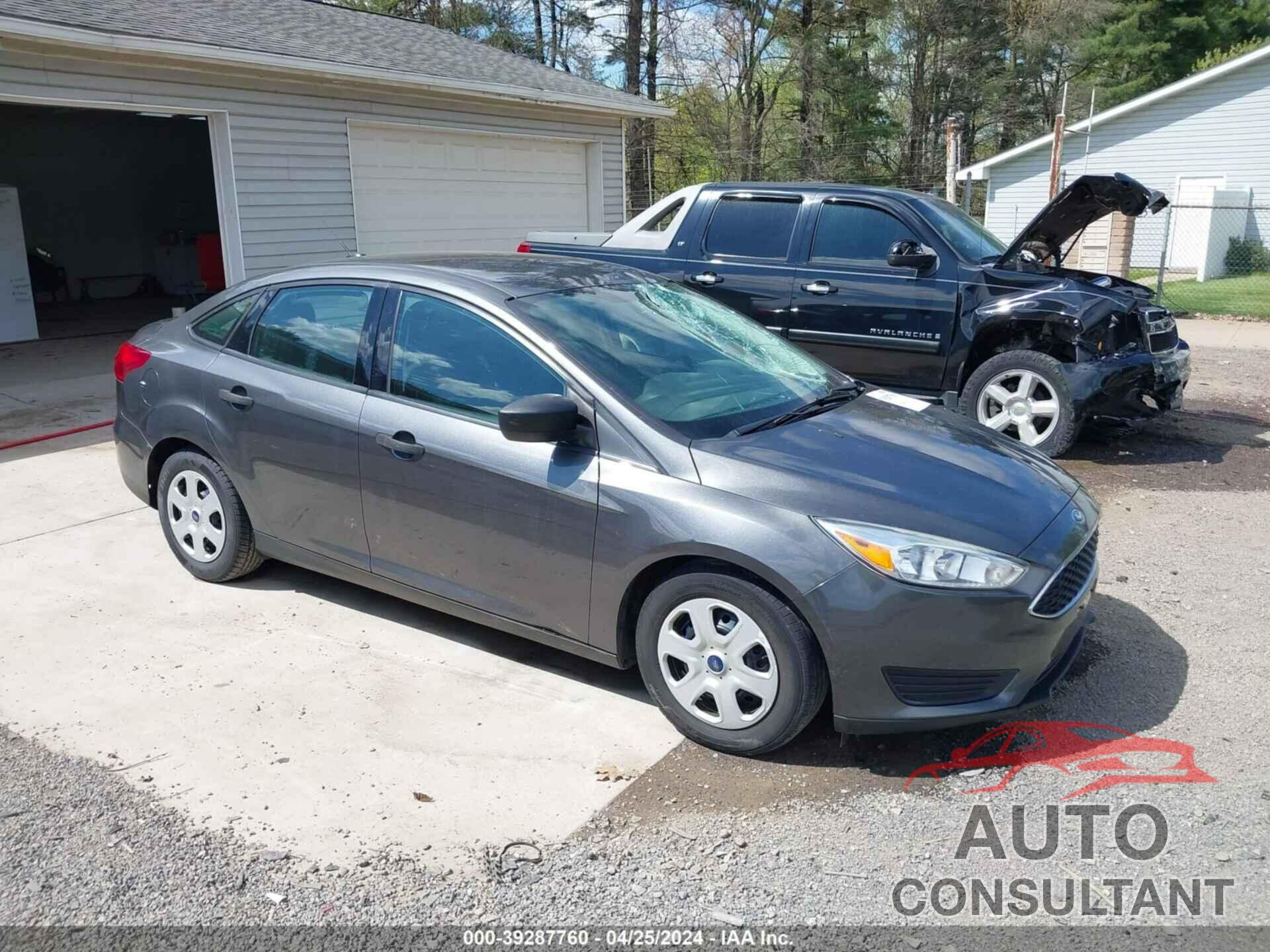 FORD FOCUS 2018 - 1FADP3E21JL276976