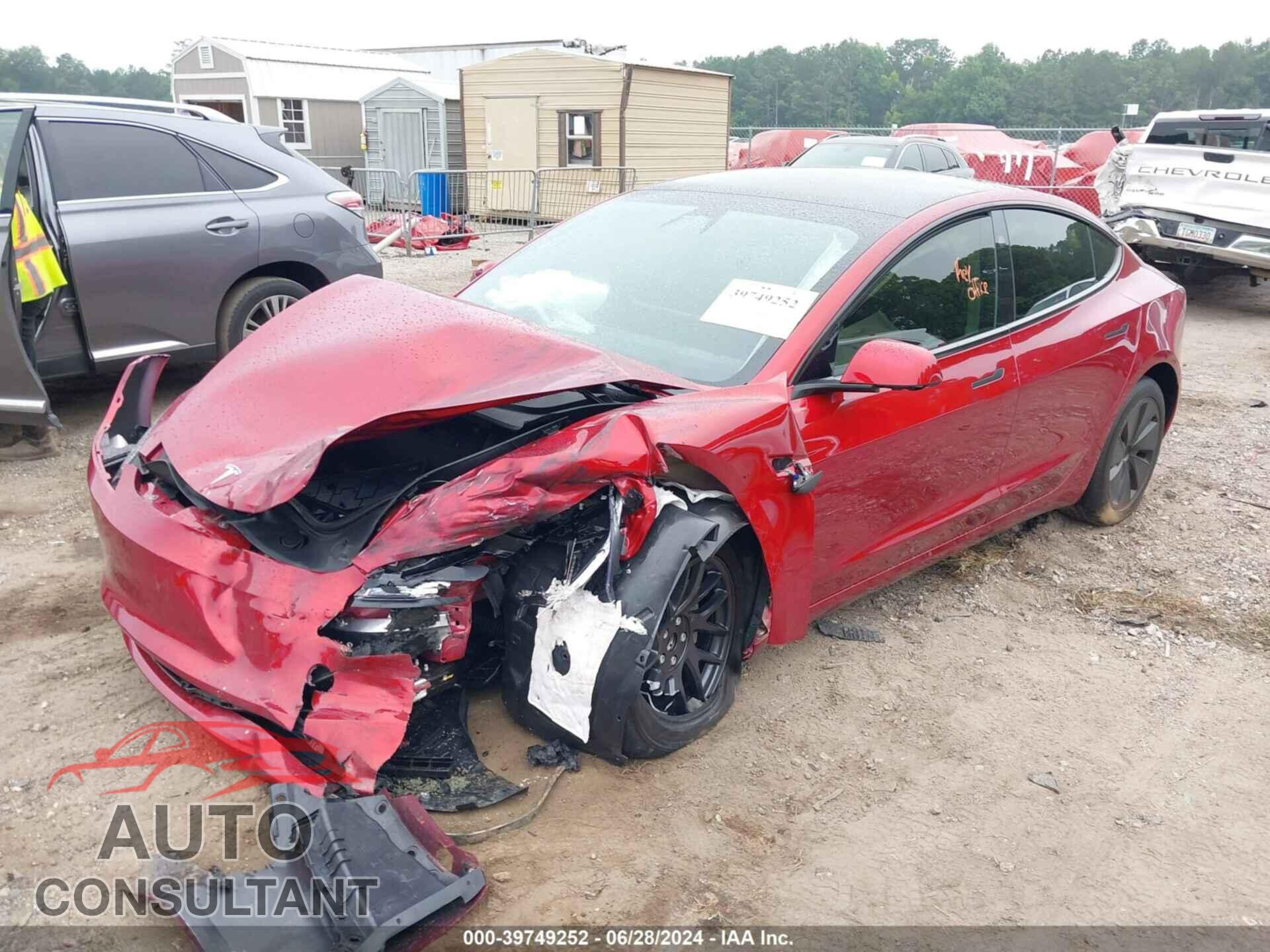 TESLA MODEL 3 2024 - 5YJ3E1EA1RF771488