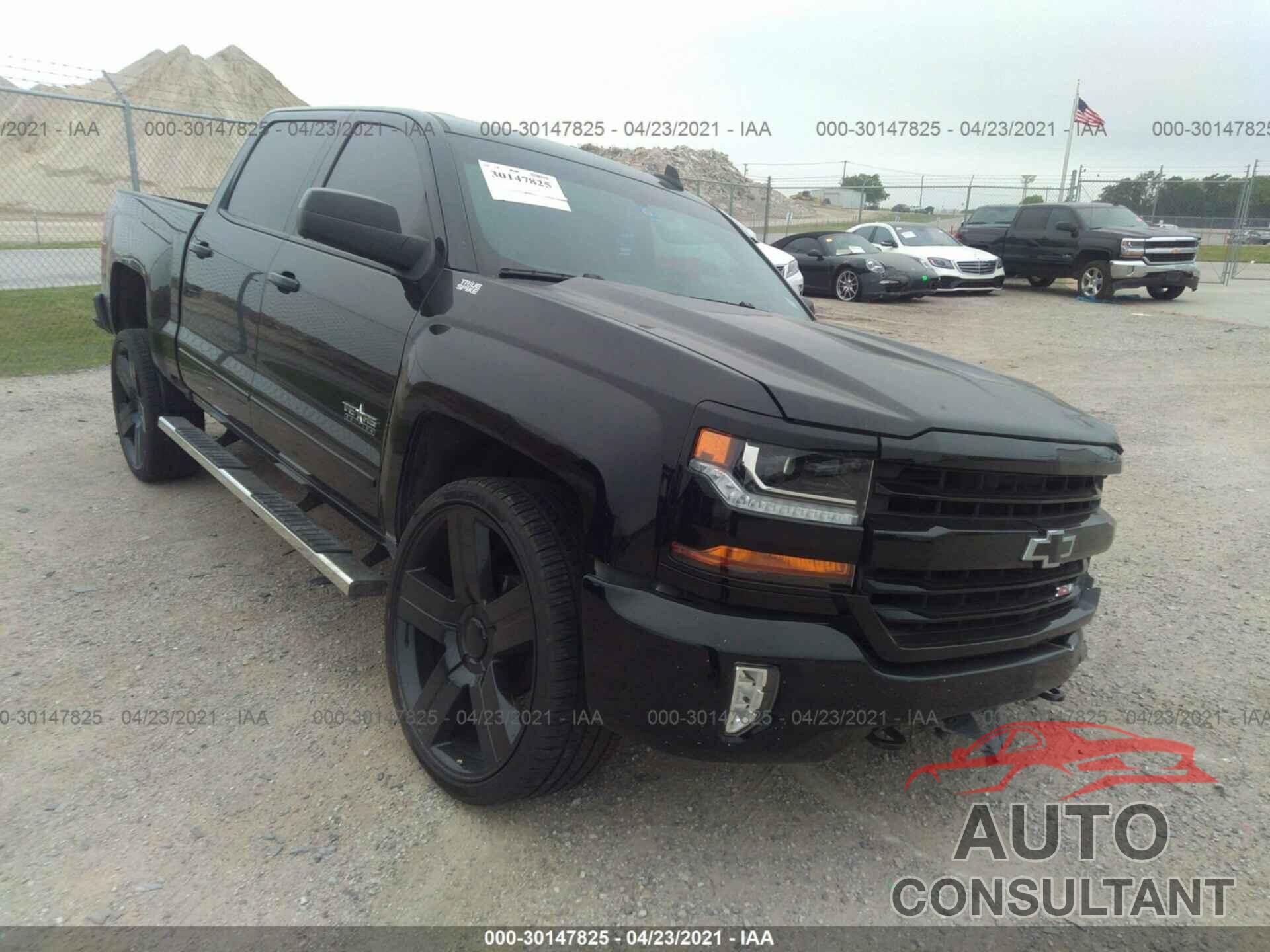 CHEVROLET SILVERADO 1500 2018 - 3GCUKREC1JG647281