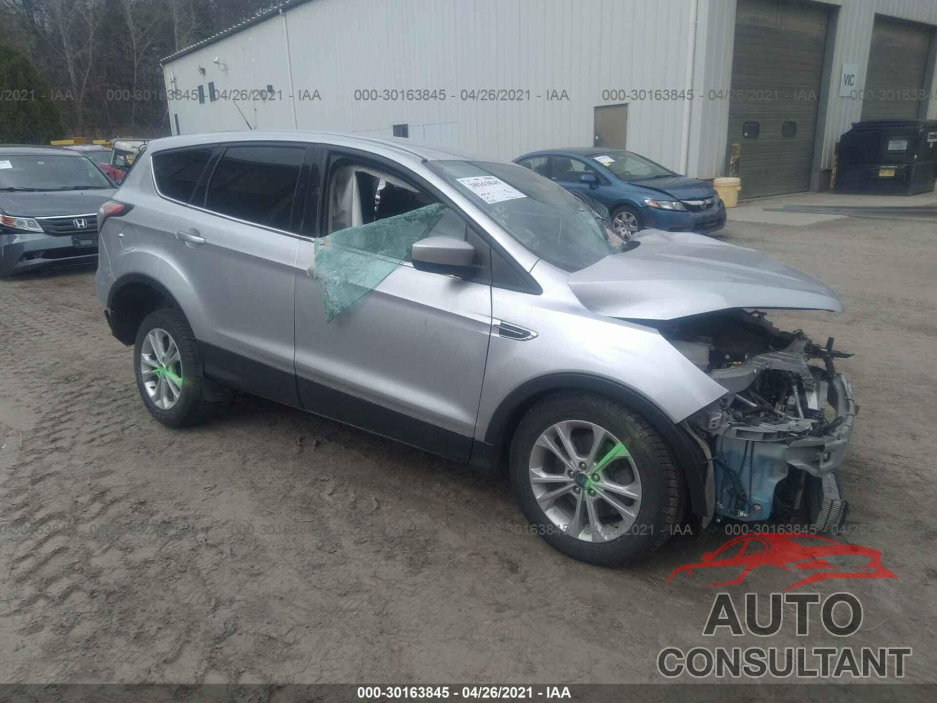 FORD ESCAPE 2017 - 1FMCU9GD2HUA86720