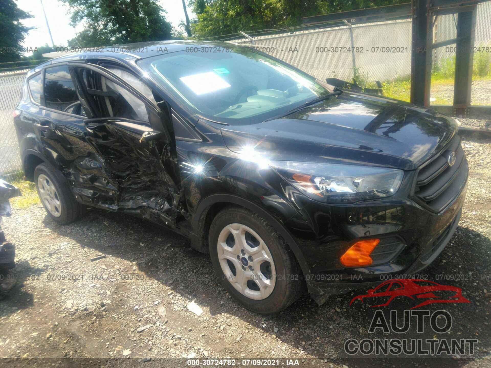 FORD ESCAPE 2018 - 1FMCU0F7XJUD15609