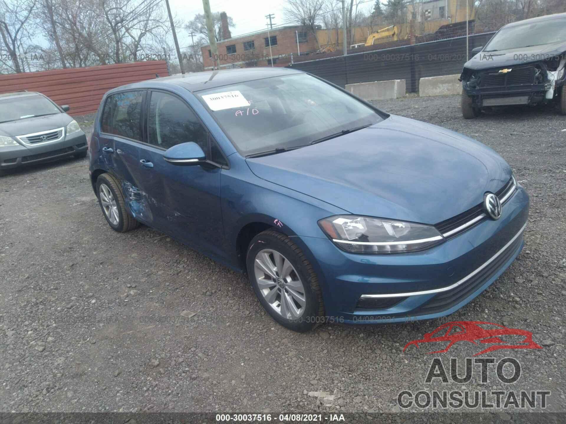 VOLKSWAGEN GOLF 2018 - 3VWG17AU1JM253393