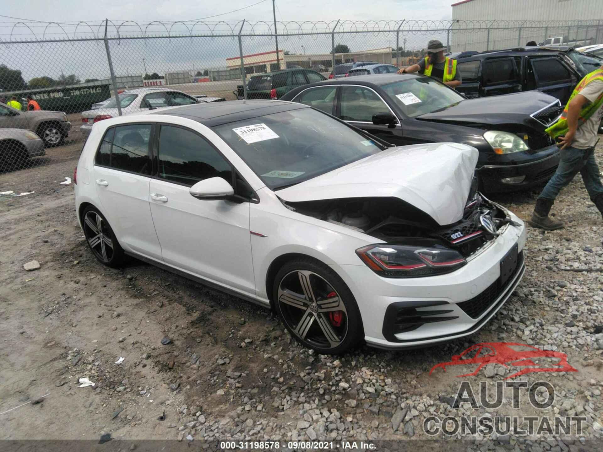 VOLKSWAGEN GOLF GTI 2018 - 3VW547AU7JM290740