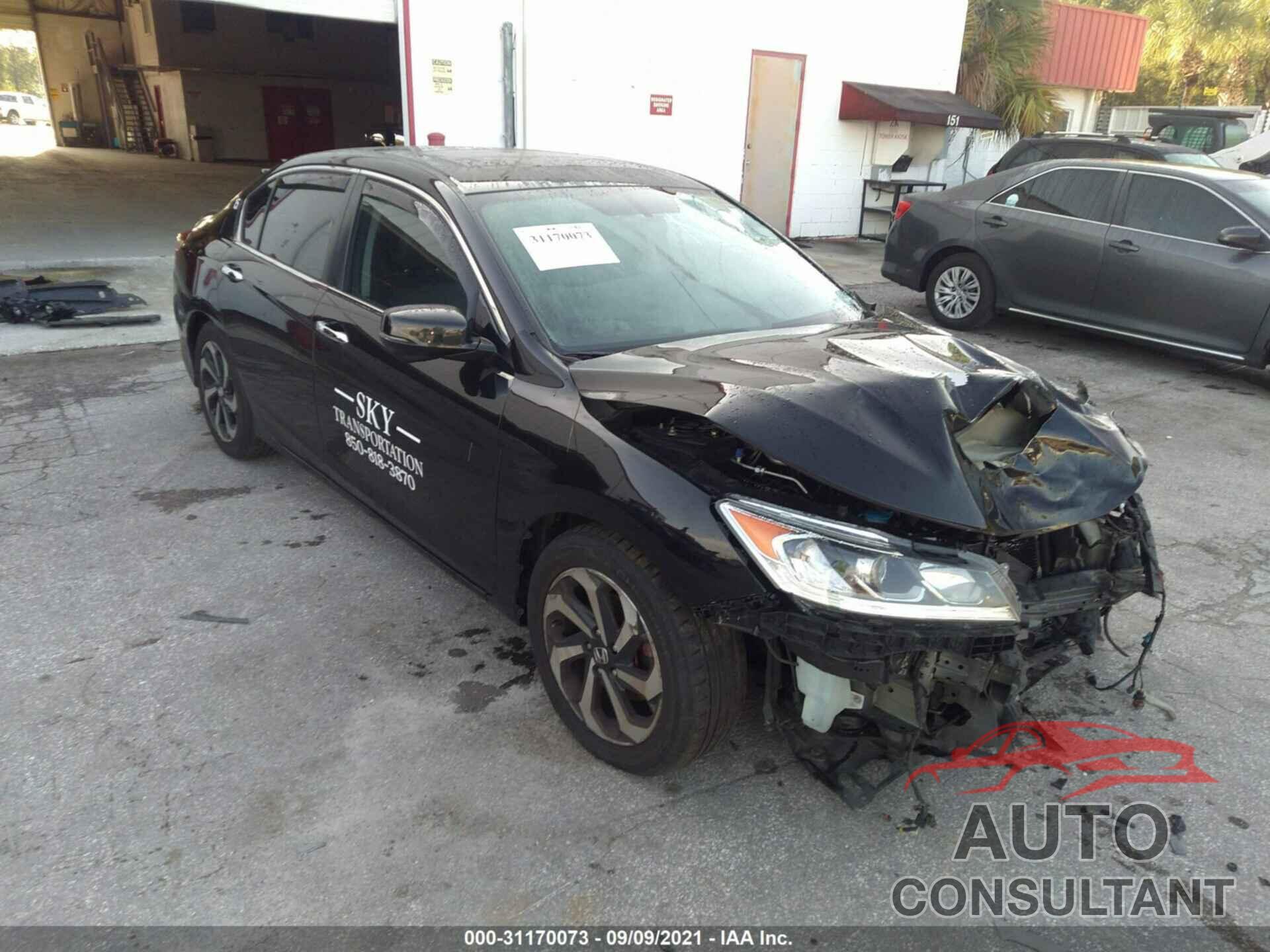 HONDA ACCORD SEDAN 2017 - 1HGCR2F80HA112364