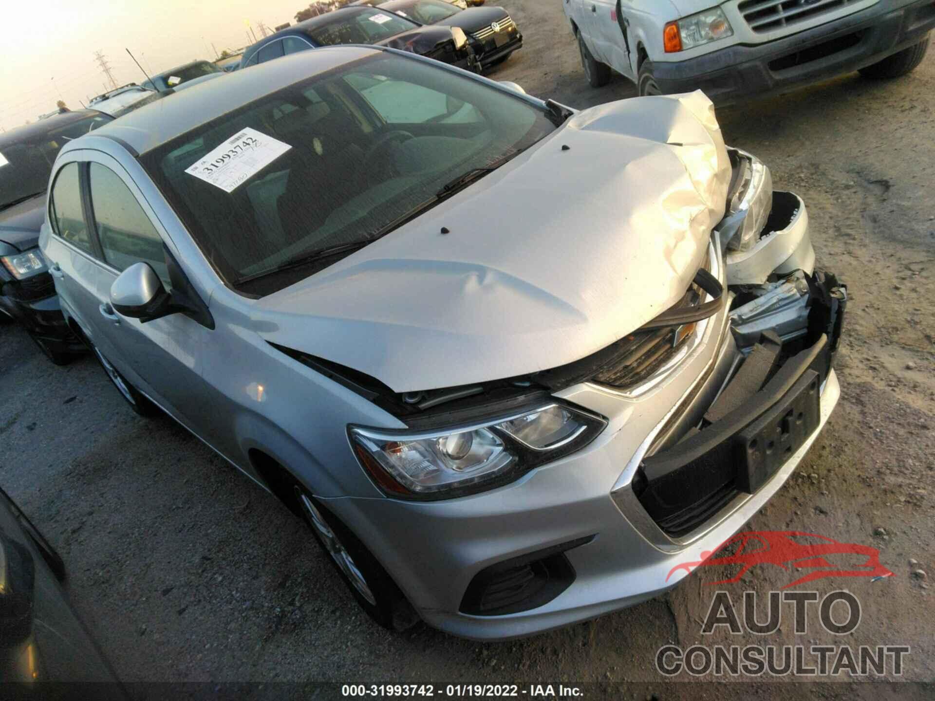 CHEVROLET SONIC 2017 - 1G1JD5SGXH4138982