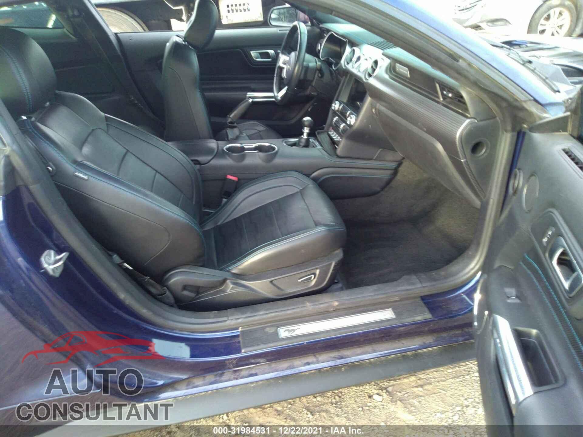 FORD MUSTANG 2018 - 1FA6P8CF9J5117414