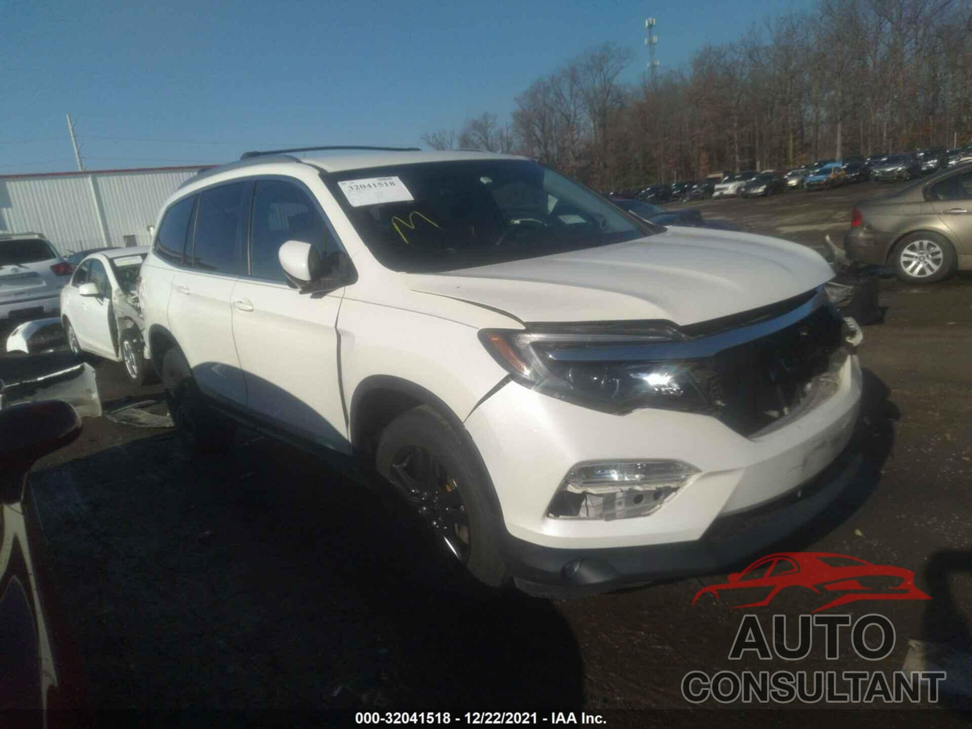 HONDA PILOT 2017 - 5FNYF6H30HB096020