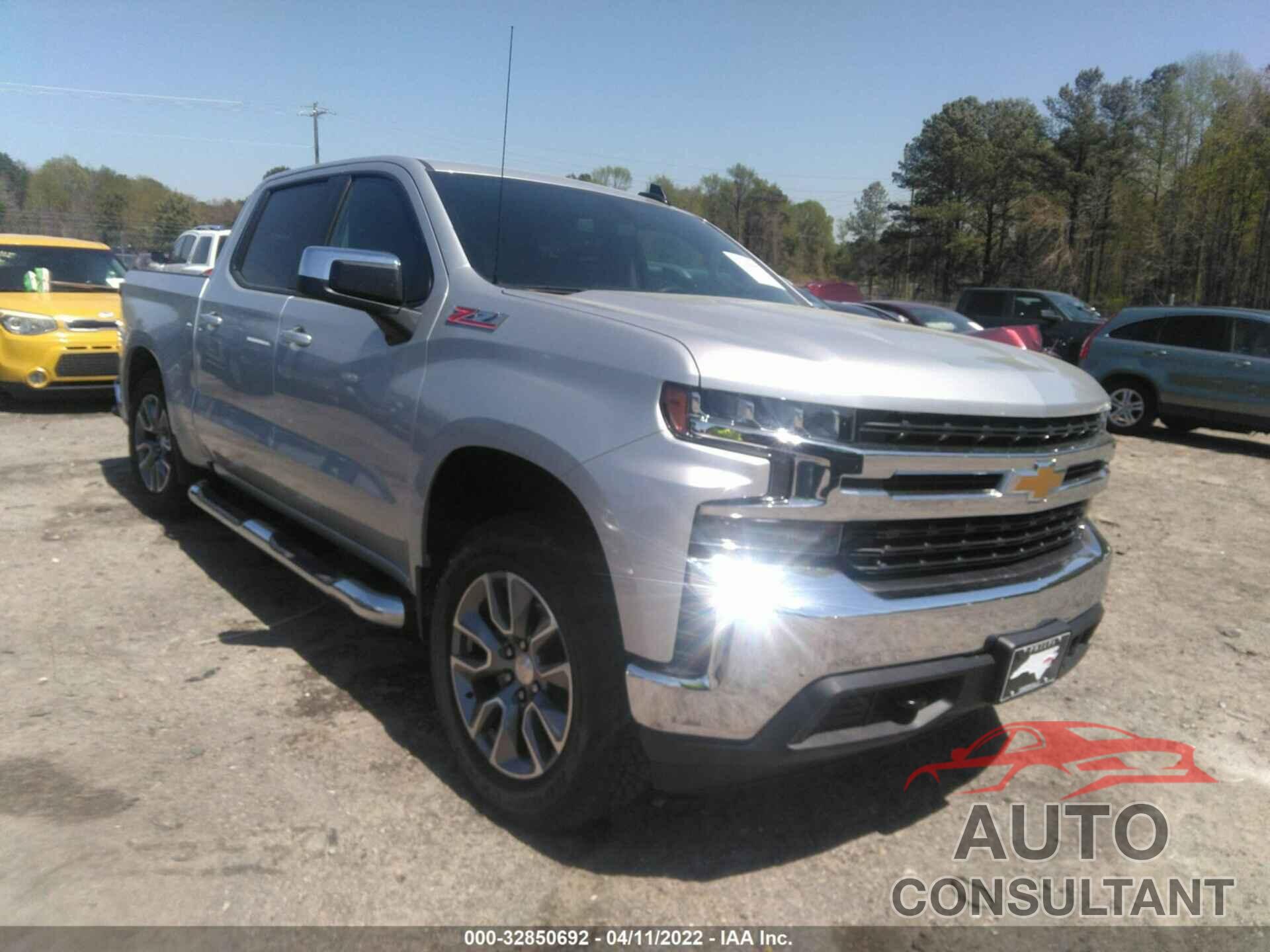 CHEVROLET SILVERADO 1500 2021 - 1GCUYDED6MZ357830