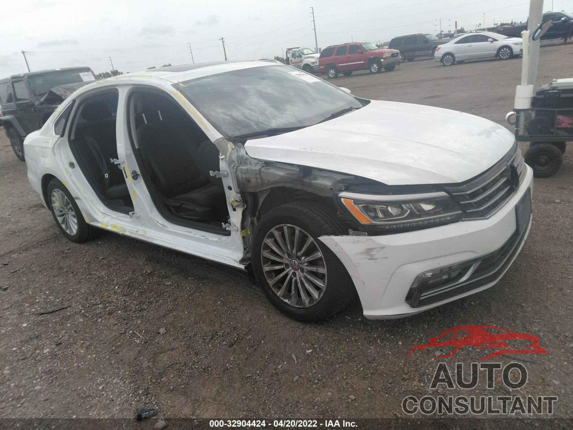 VOLKSWAGEN PASSAT 2017 - 1VWBT7A39HC035550