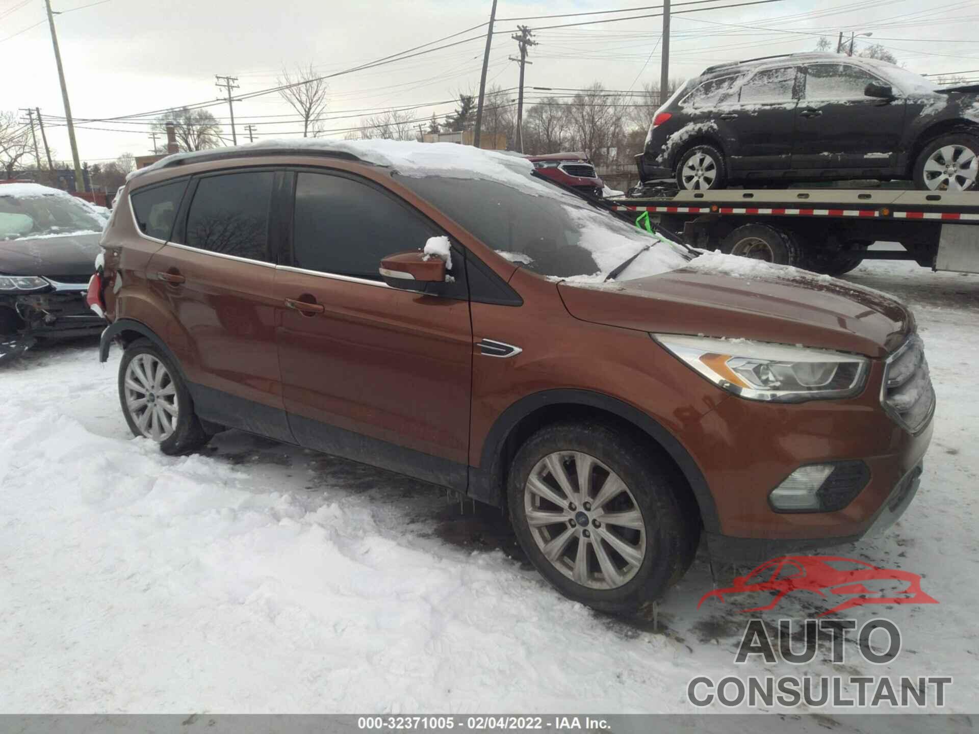 FORD ESCAPE 2017 - 1FMCU0JD6HUC22562