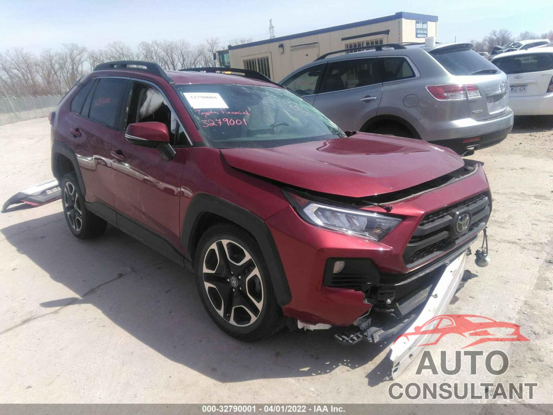 TOYOTA RAV4 2019 - 2T3J1RFV8KC053425