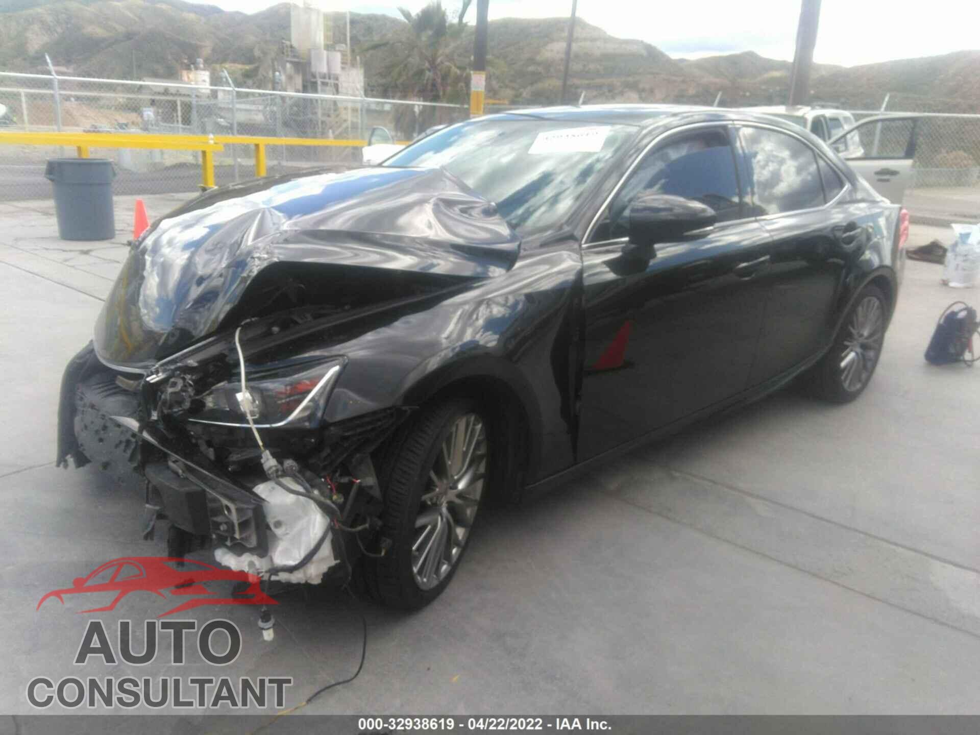 LEXUS IS 2017 - JTHBA1D25H5055676