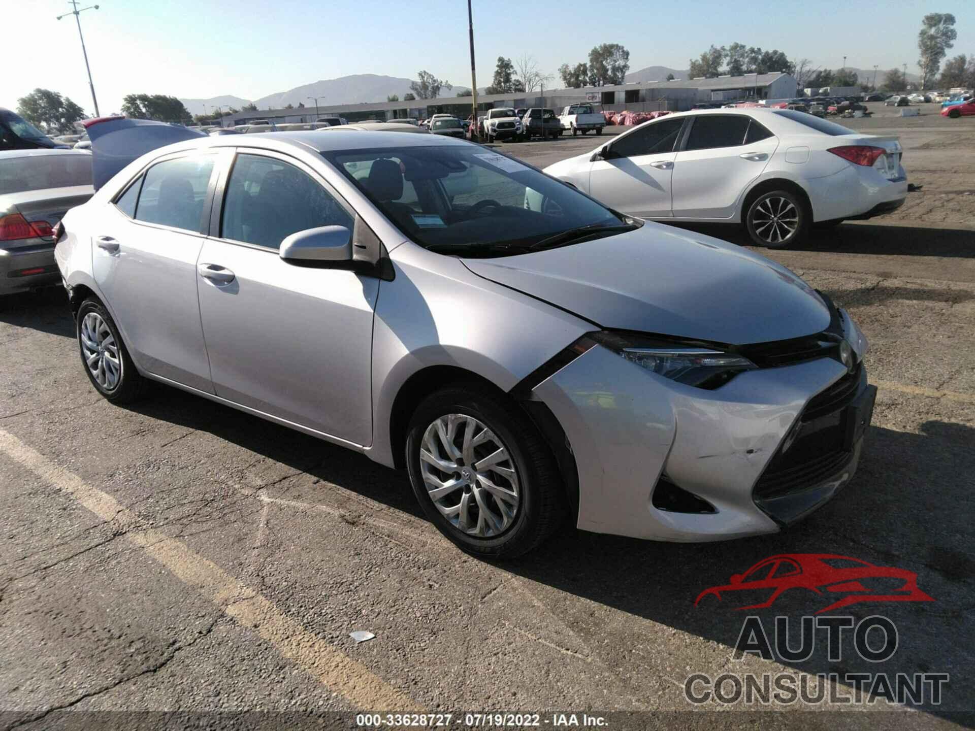 TOYOTA COROLLA 2017 - 5YFBURHE5HP644385