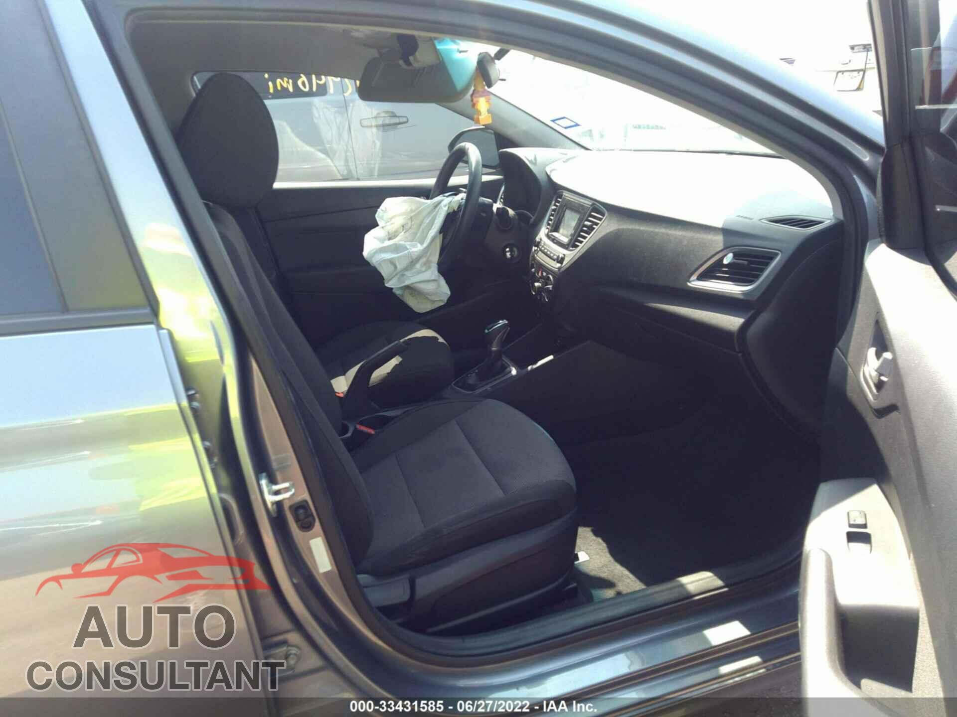 HYUNDAI ACCENT 2018 - 3KPC24A38JE028192