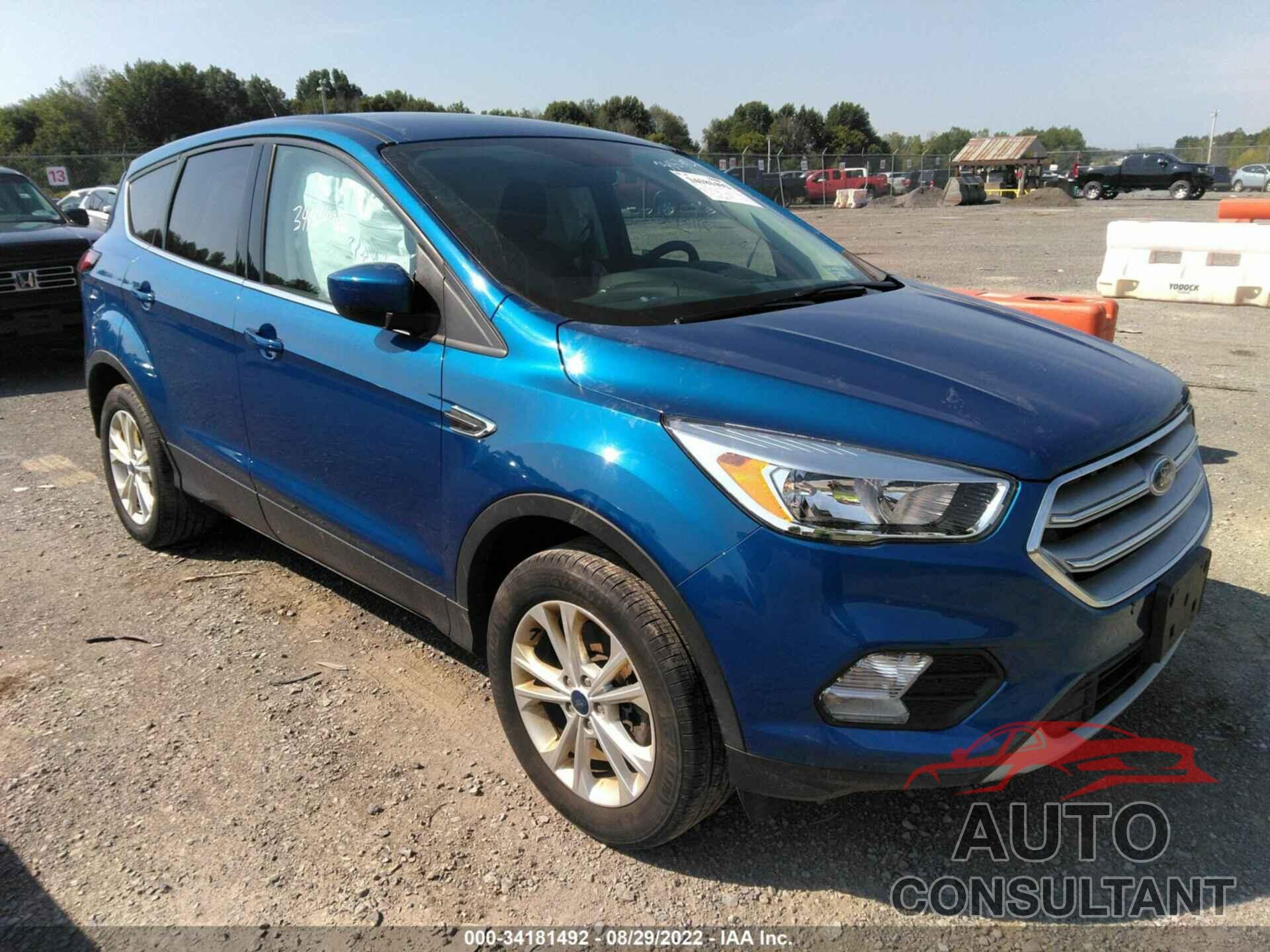 FORD ESCAPE 2019 - 1FMCU9GD0KUC43927
