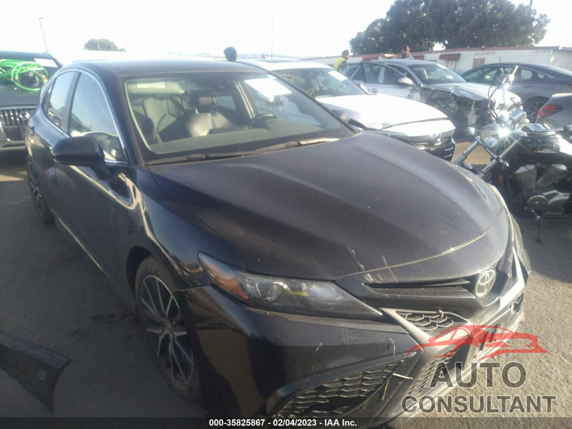 TOYOTA CAMRY 2021 - 4T1G11AK9MU547294