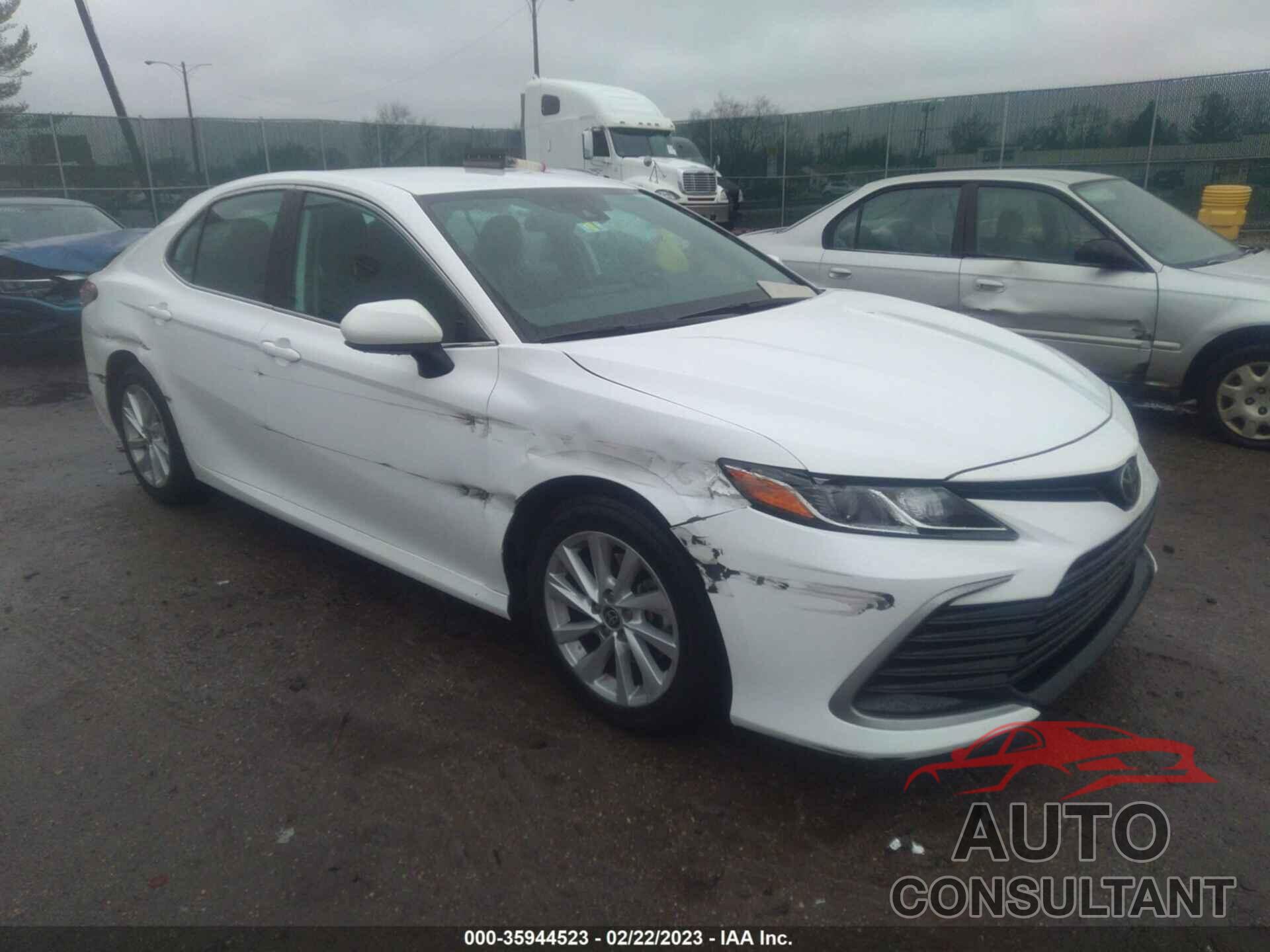 TOYOTA CAMRY 2021 - 4T1C11AK6MU576086