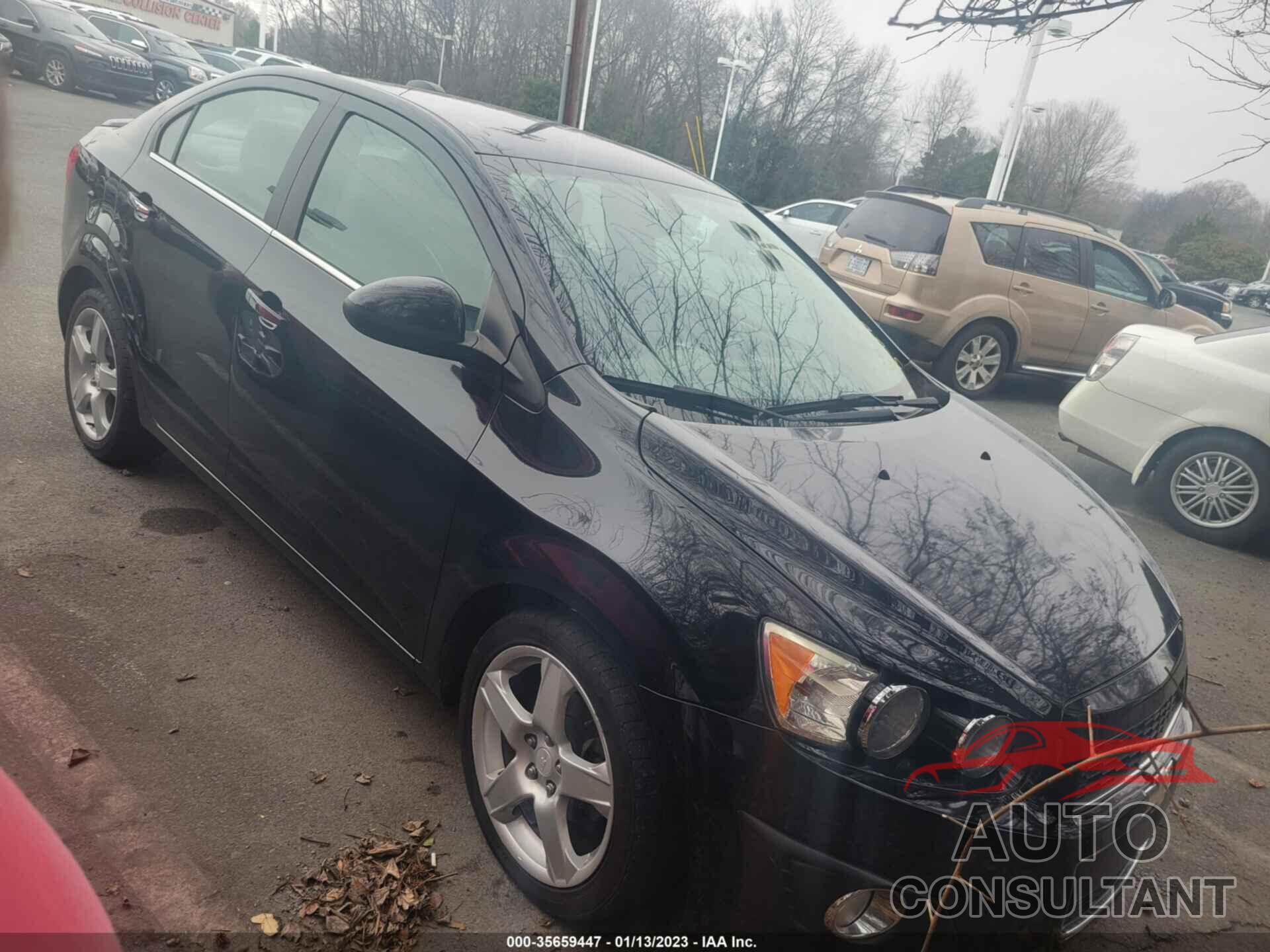 CHEVROLET SONIC 2016 - 1G1JE5SBXG4137976