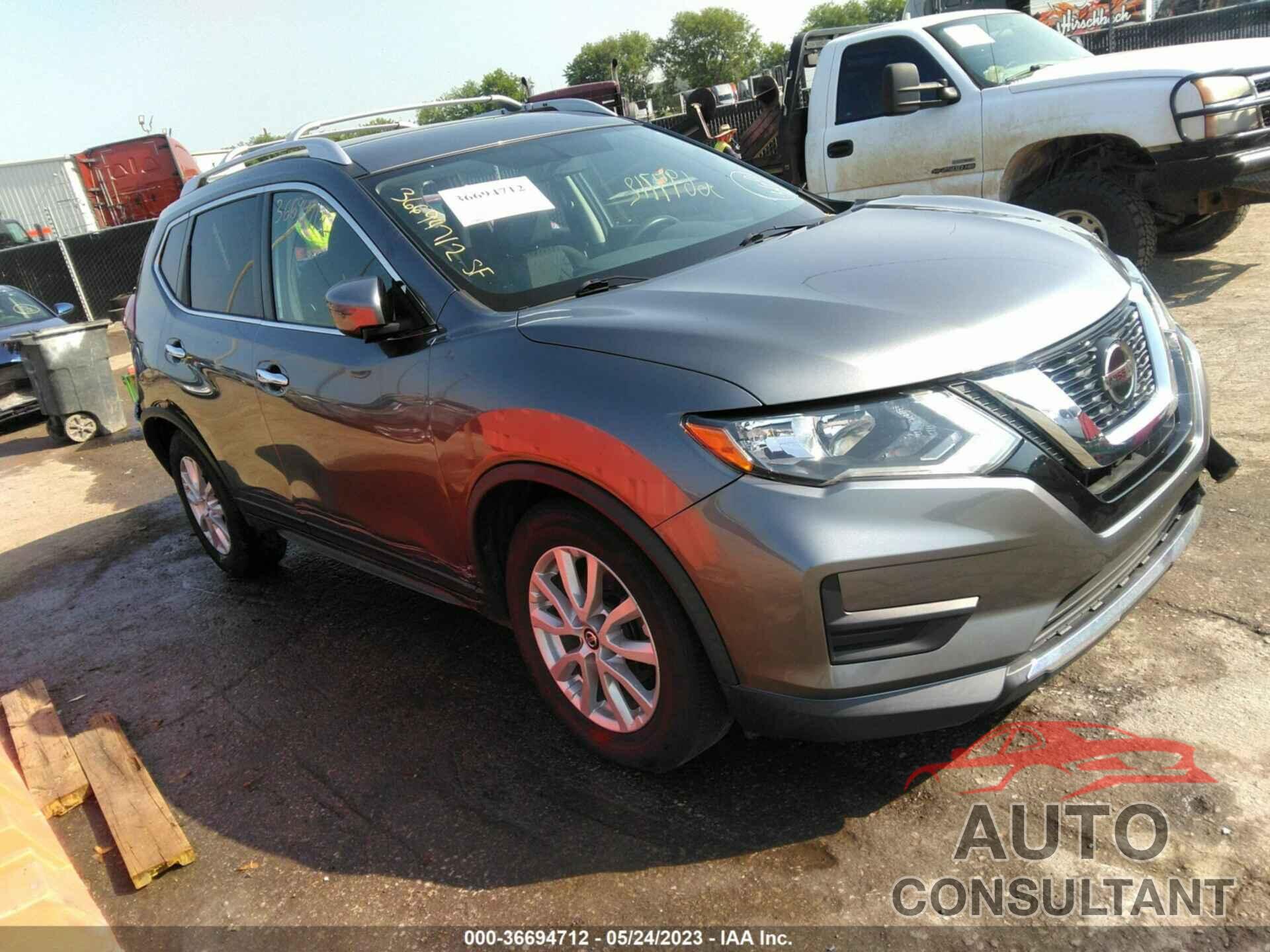 NISSAN ROGUE 2018 - KNMAT2MT8JP503716