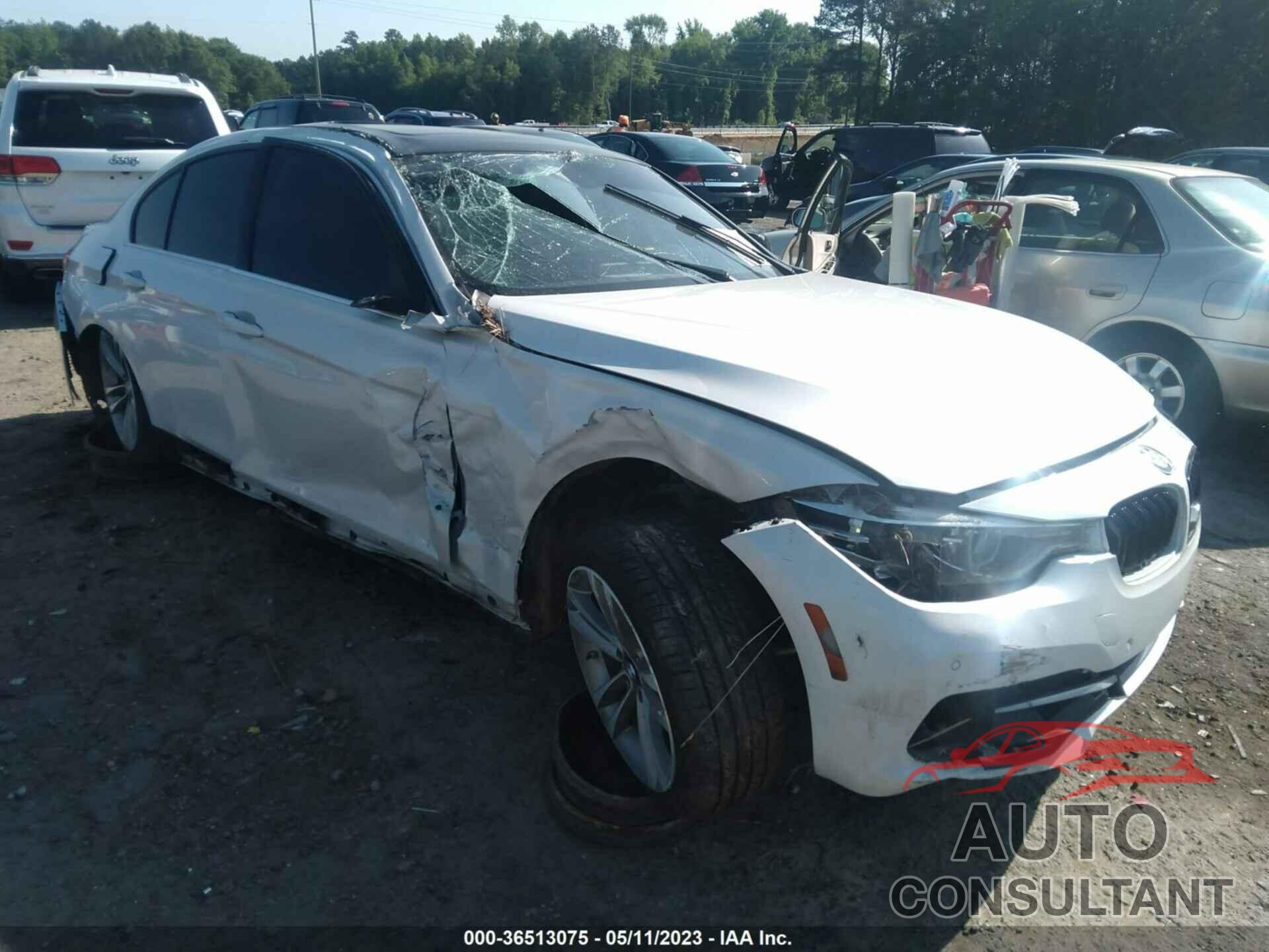 BMW 3 SERIES 2017 - WBA8B9G35HNU54158