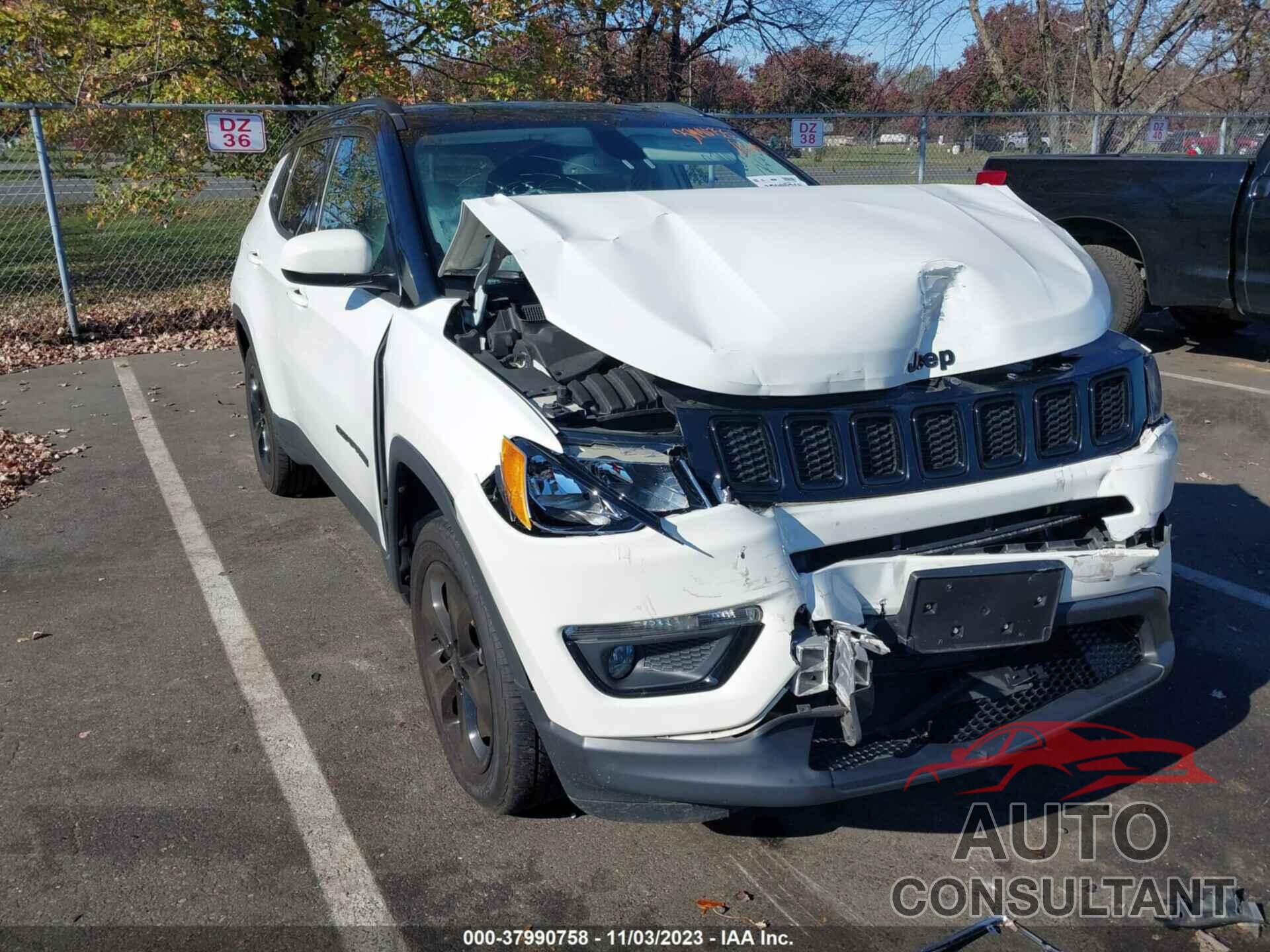 JEEP COMPASS 2018 - 3C4NJDBB3JT402382