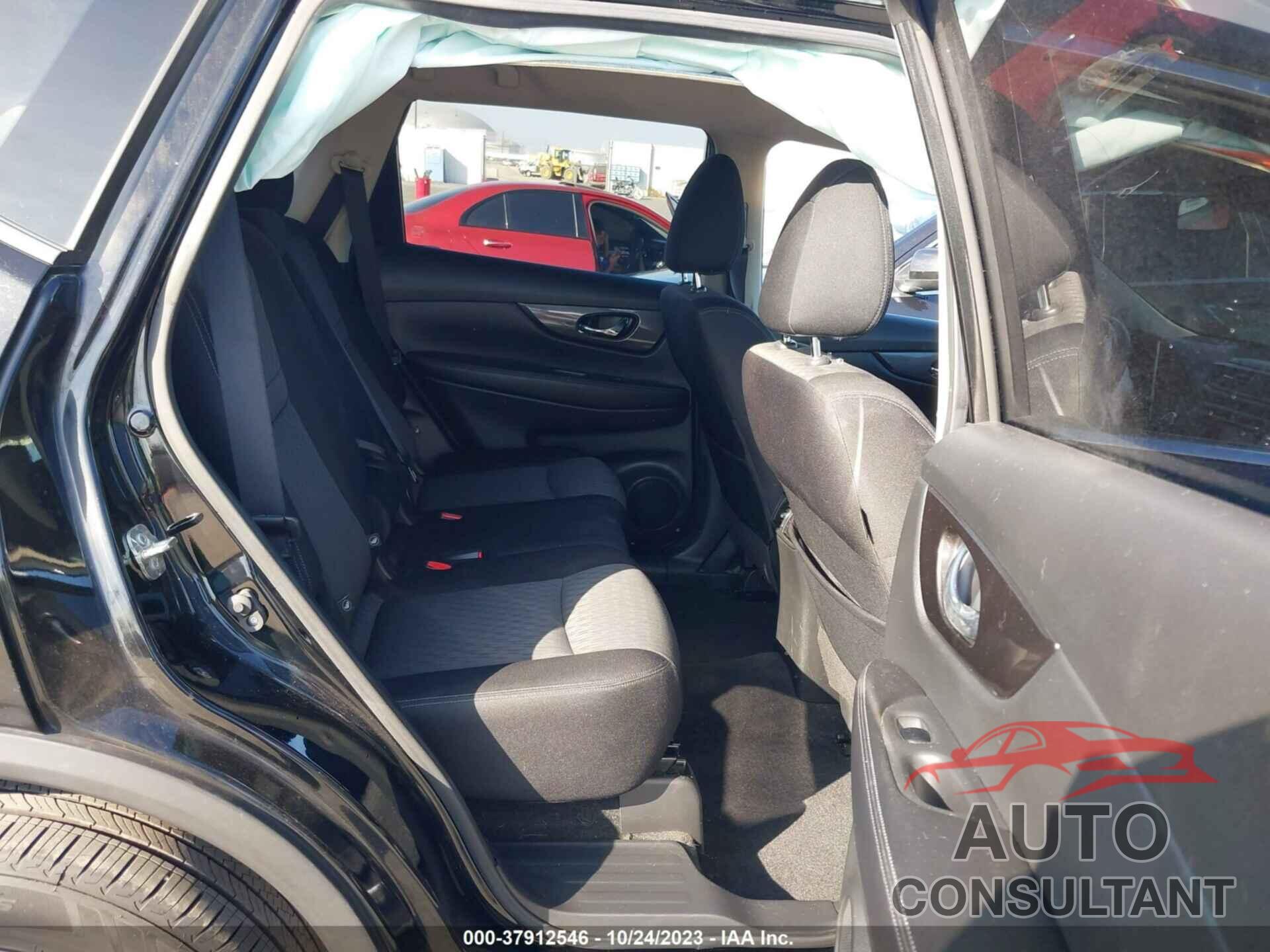 NISSAN ROGUE 2019 - JN8AT2MTXKW267579