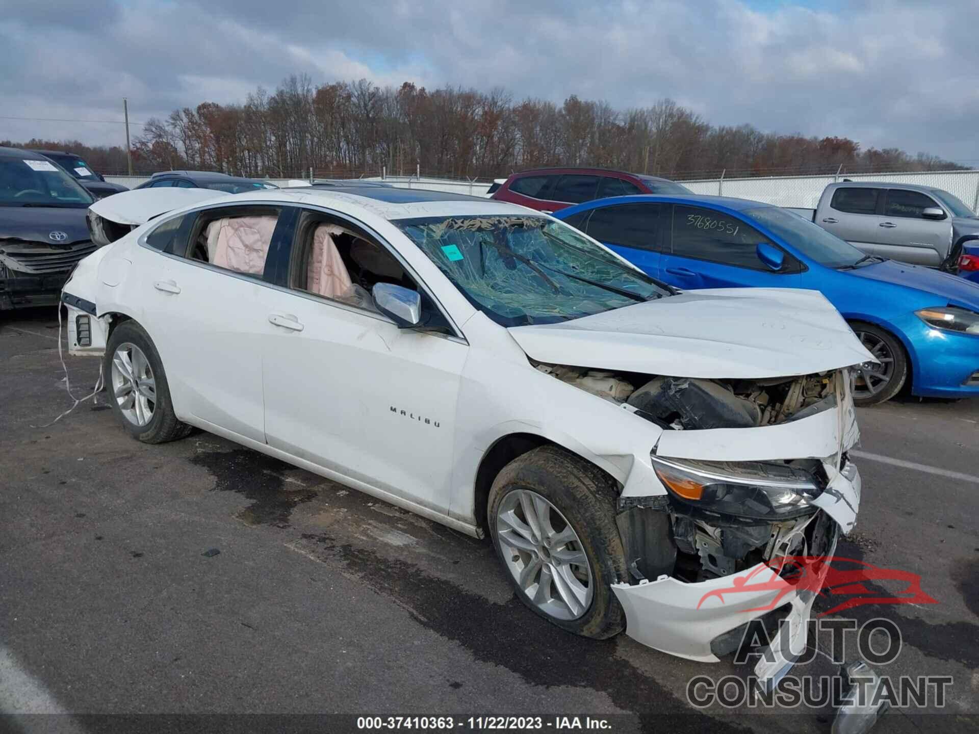 CHEVROLET MALIBU 2018 - 1G1ZD5ST9JF129345