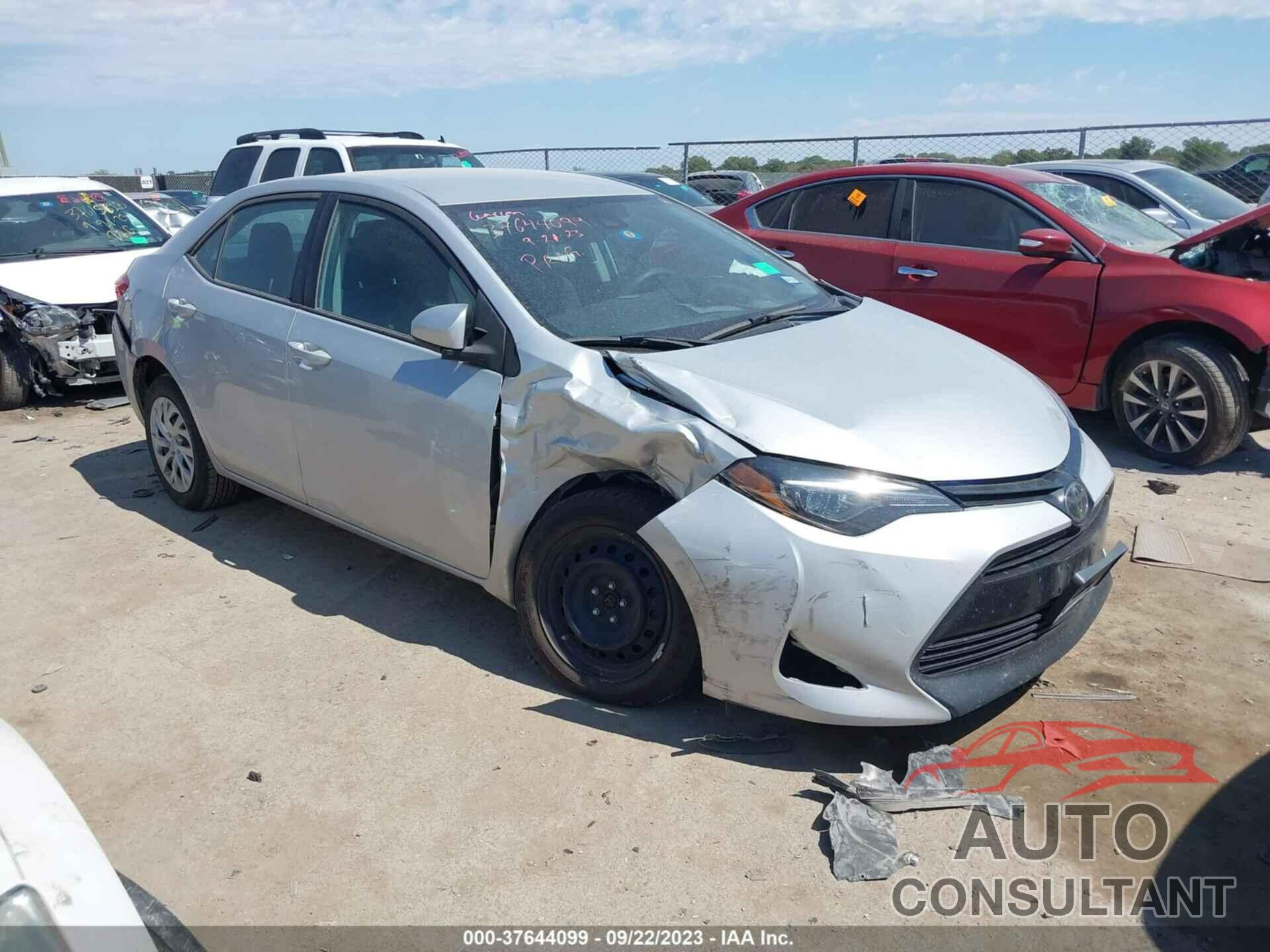 TOYOTA COROLLA 2019 - 2T1BURHE0KC230633
