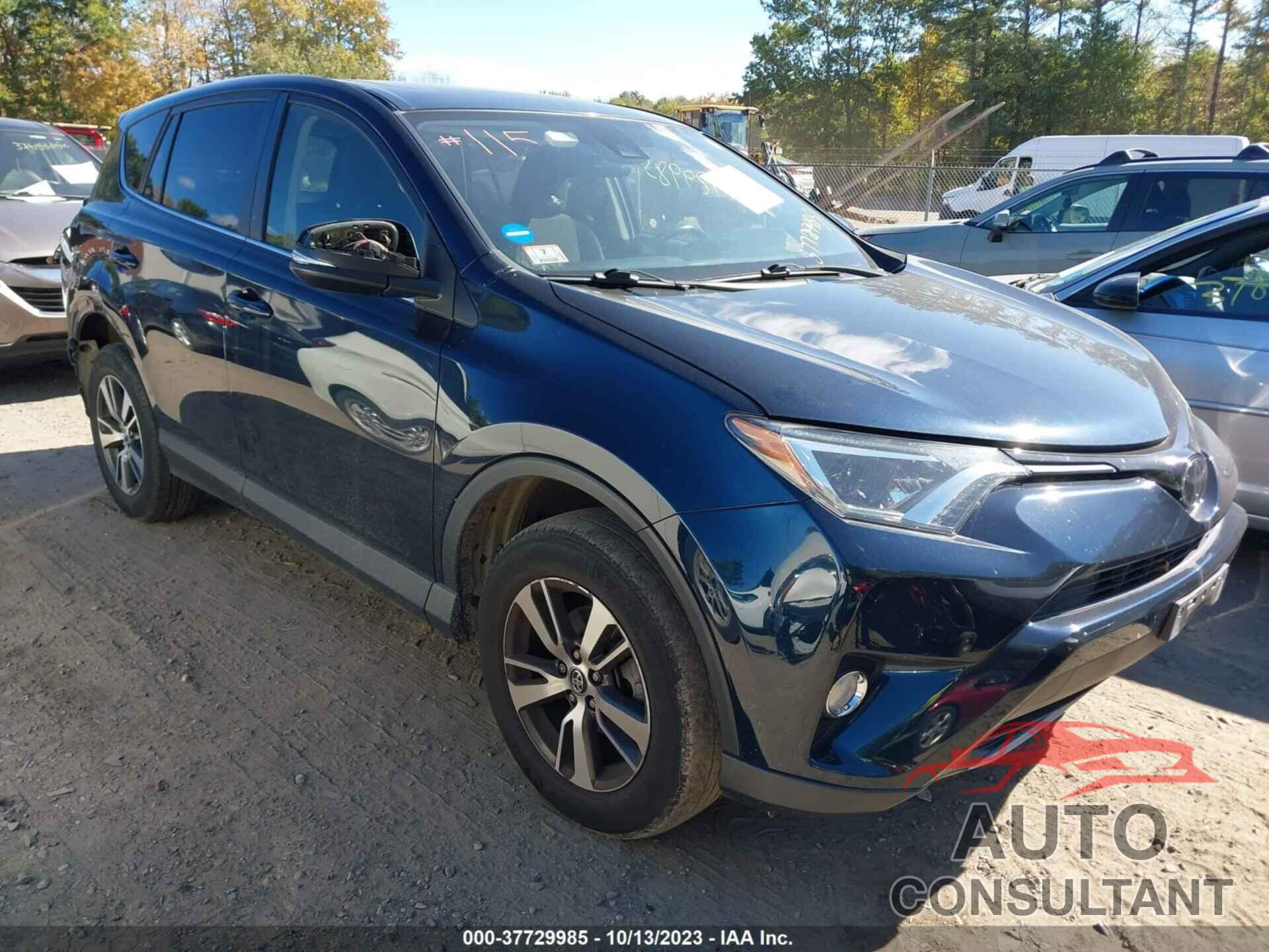 TOYOTA RAV4 2018 - JTMRFREV9JJ220893