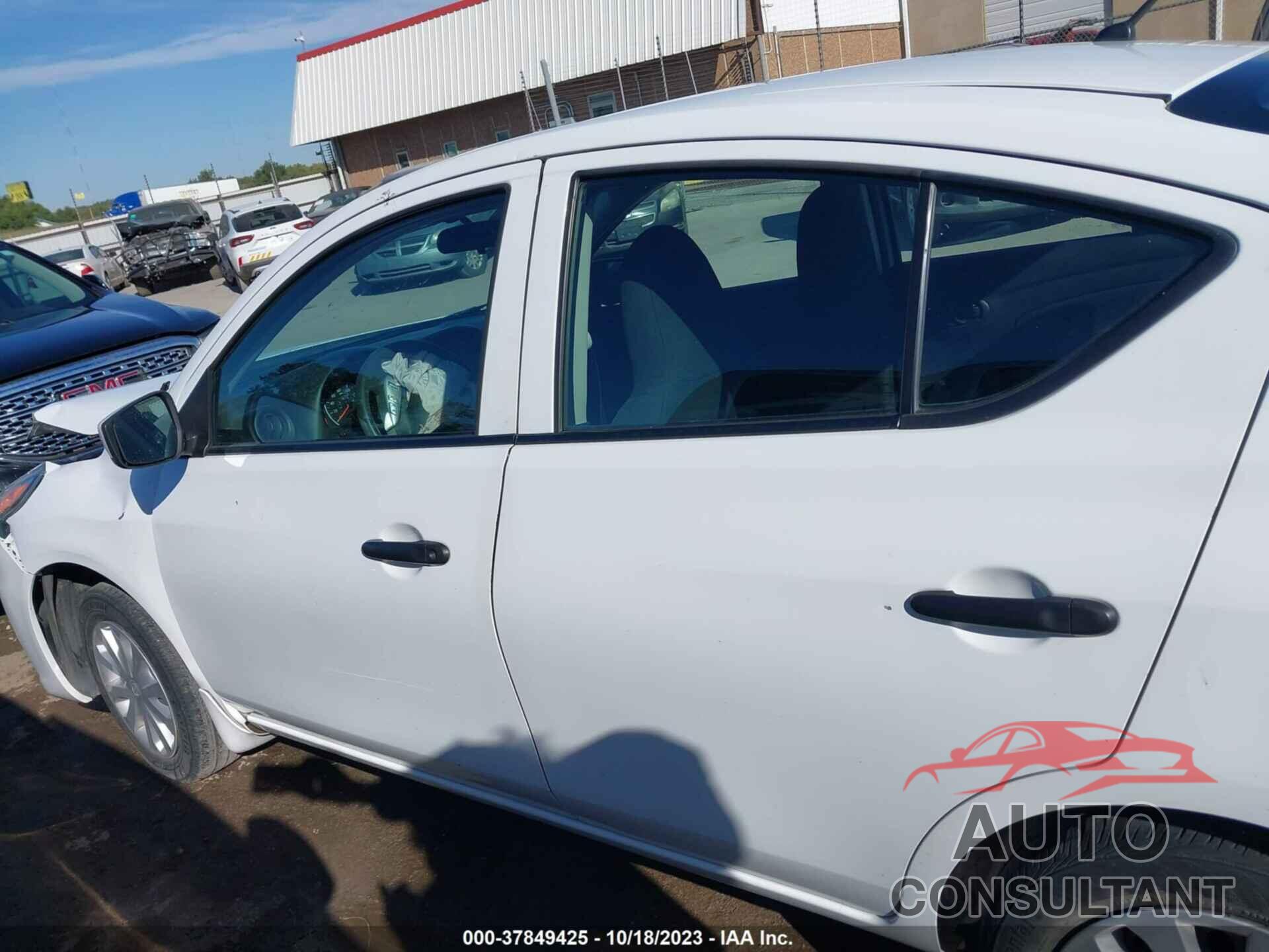 NISSAN VERSA 2016 - 3N1CN7AP9GL818328