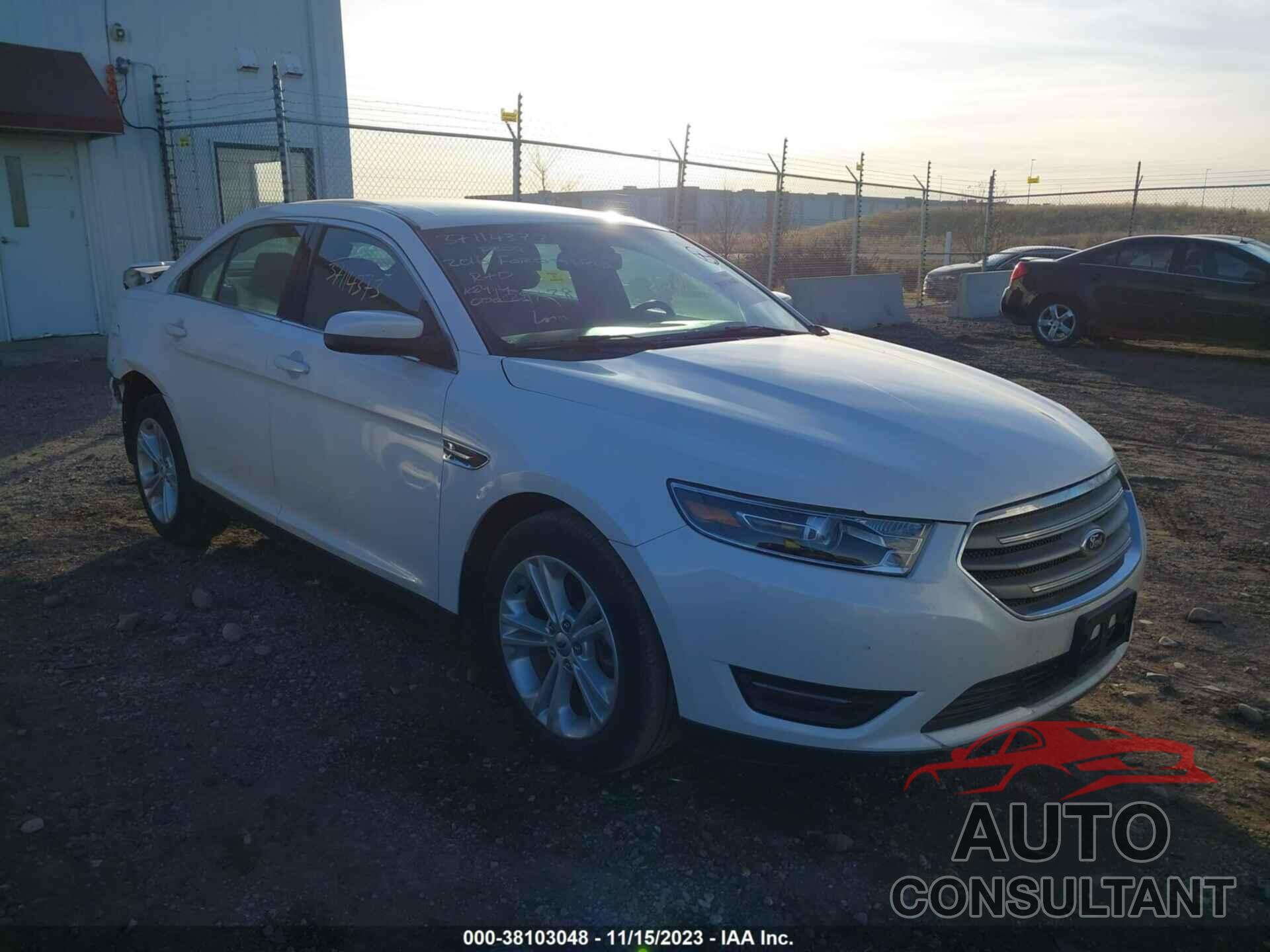 FORD TAURUS 2016 - 1FAHP2E87GG122001