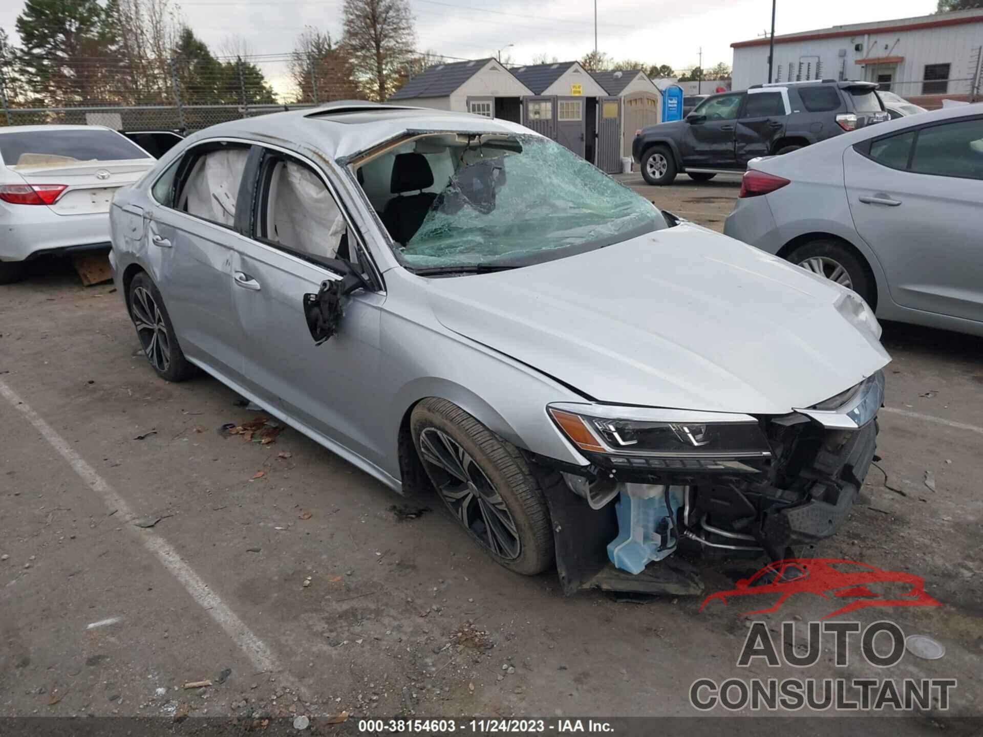 VOLKSWAGEN PASSAT 2021 - 1VWSA7A37MC002725