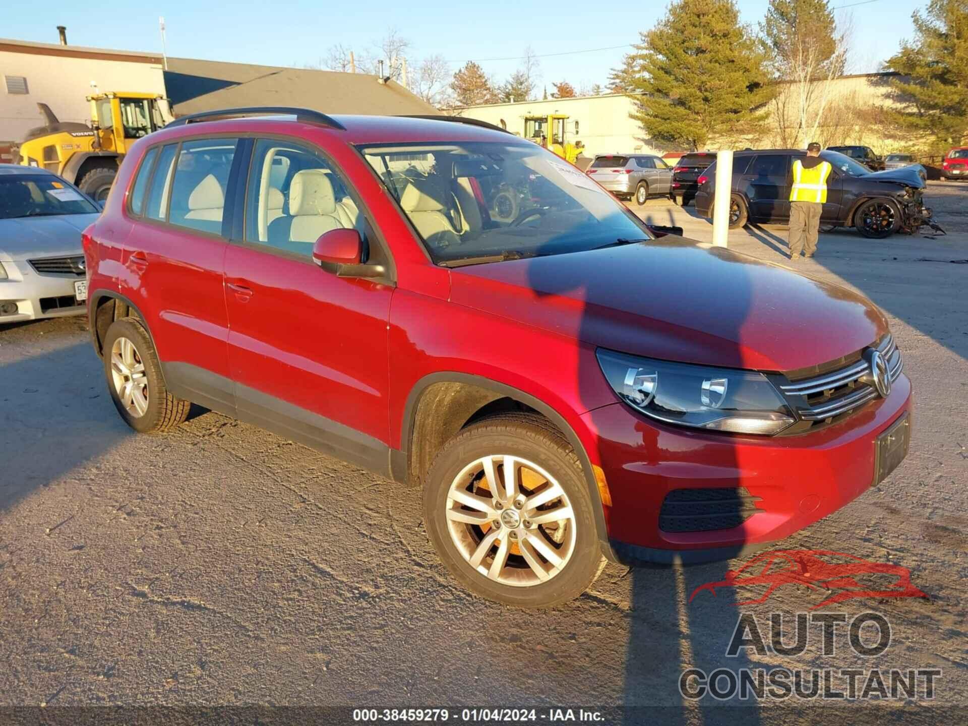 VOLKSWAGEN TIGUAN 2016 - WVGAV7AX3GW061193