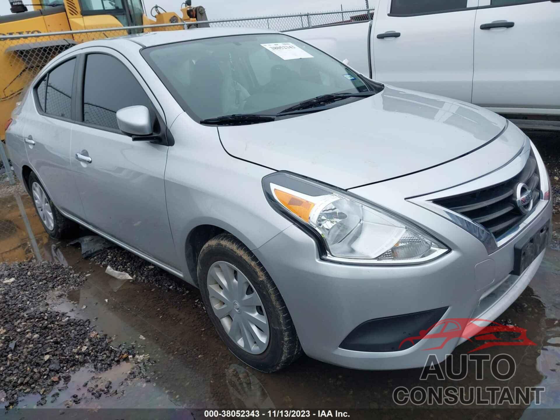 NISSAN VERSA 2018 - 3N1CN7AP8JL866717