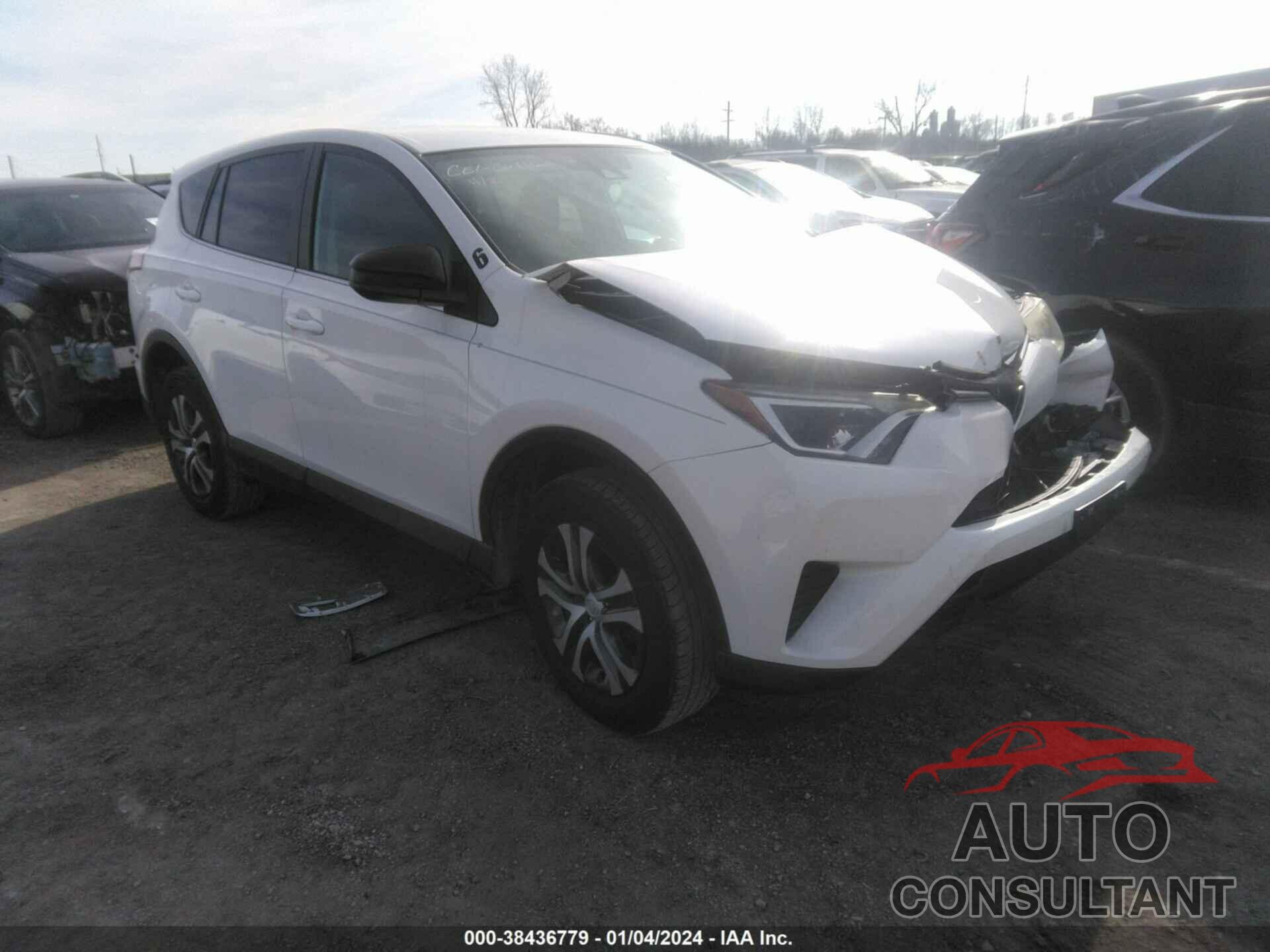 TOYOTA RAV4 2018 - 2T3BFREV9JW851176