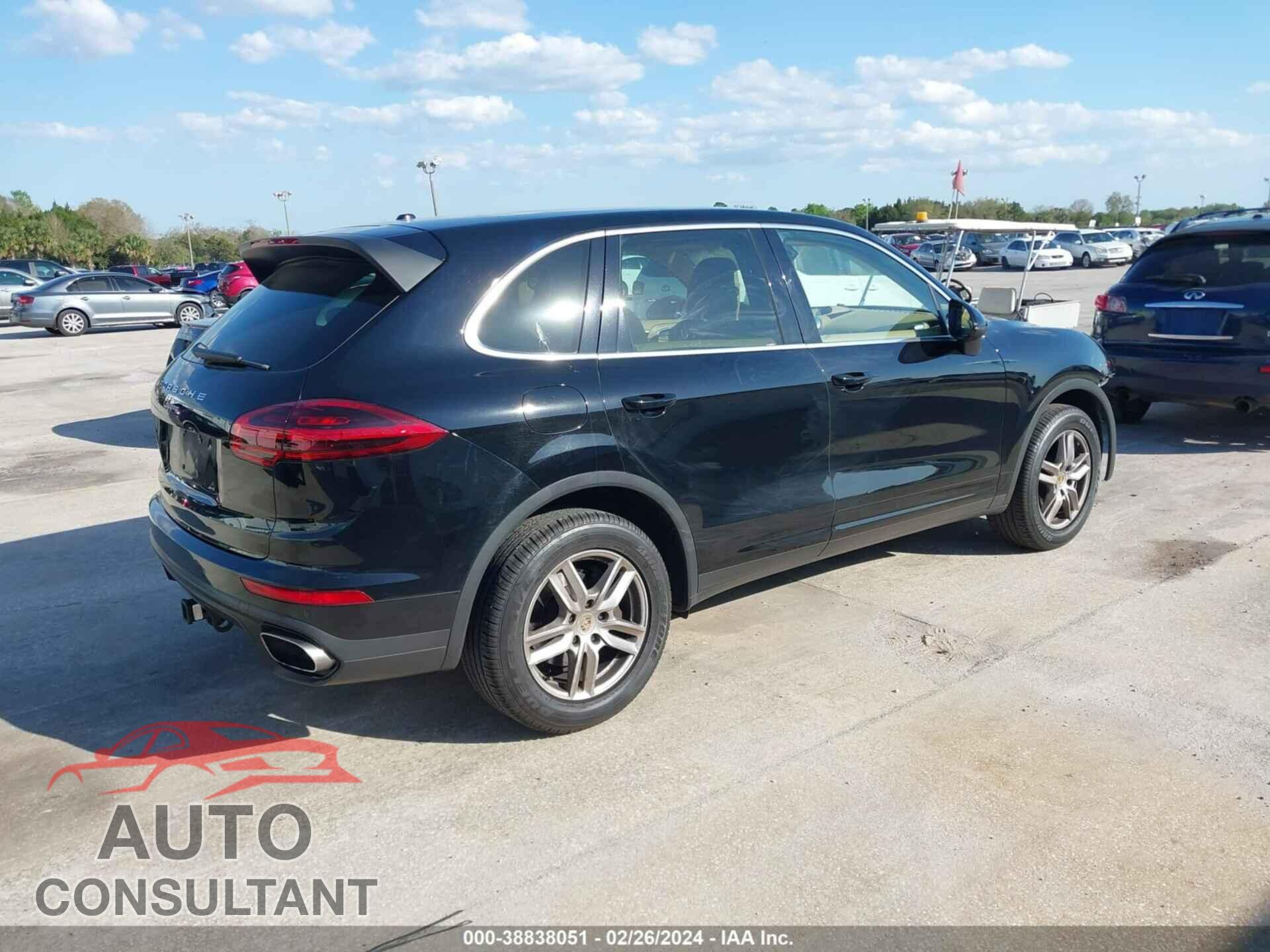 PORSCHE CAYENNE 2016 - WP1AA2A27GLA11307