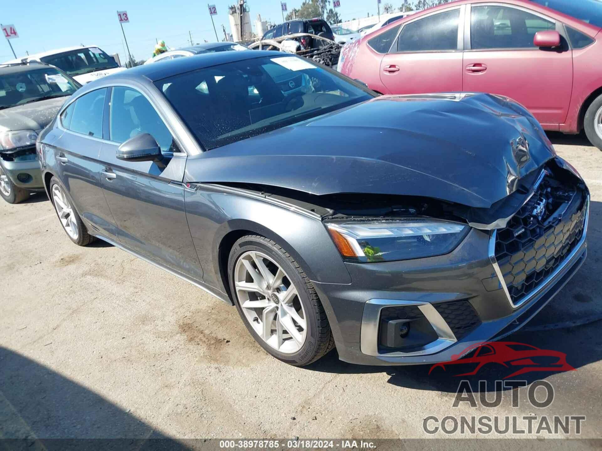 AUDI A5 2023 - WAUDACF50PA044861