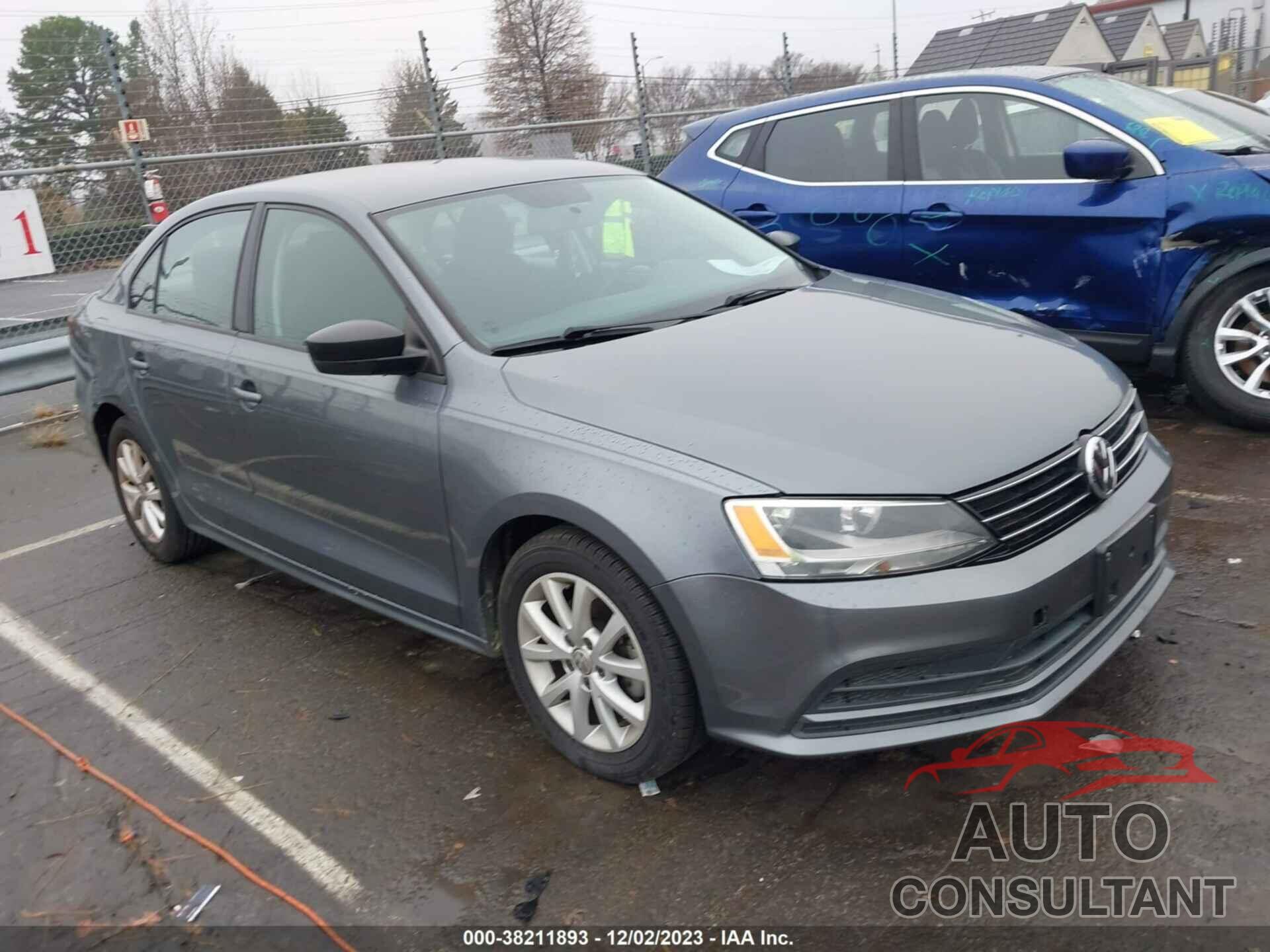 VOLKSWAGEN JETTA 2015 - 3VWD17AJ4FM345503