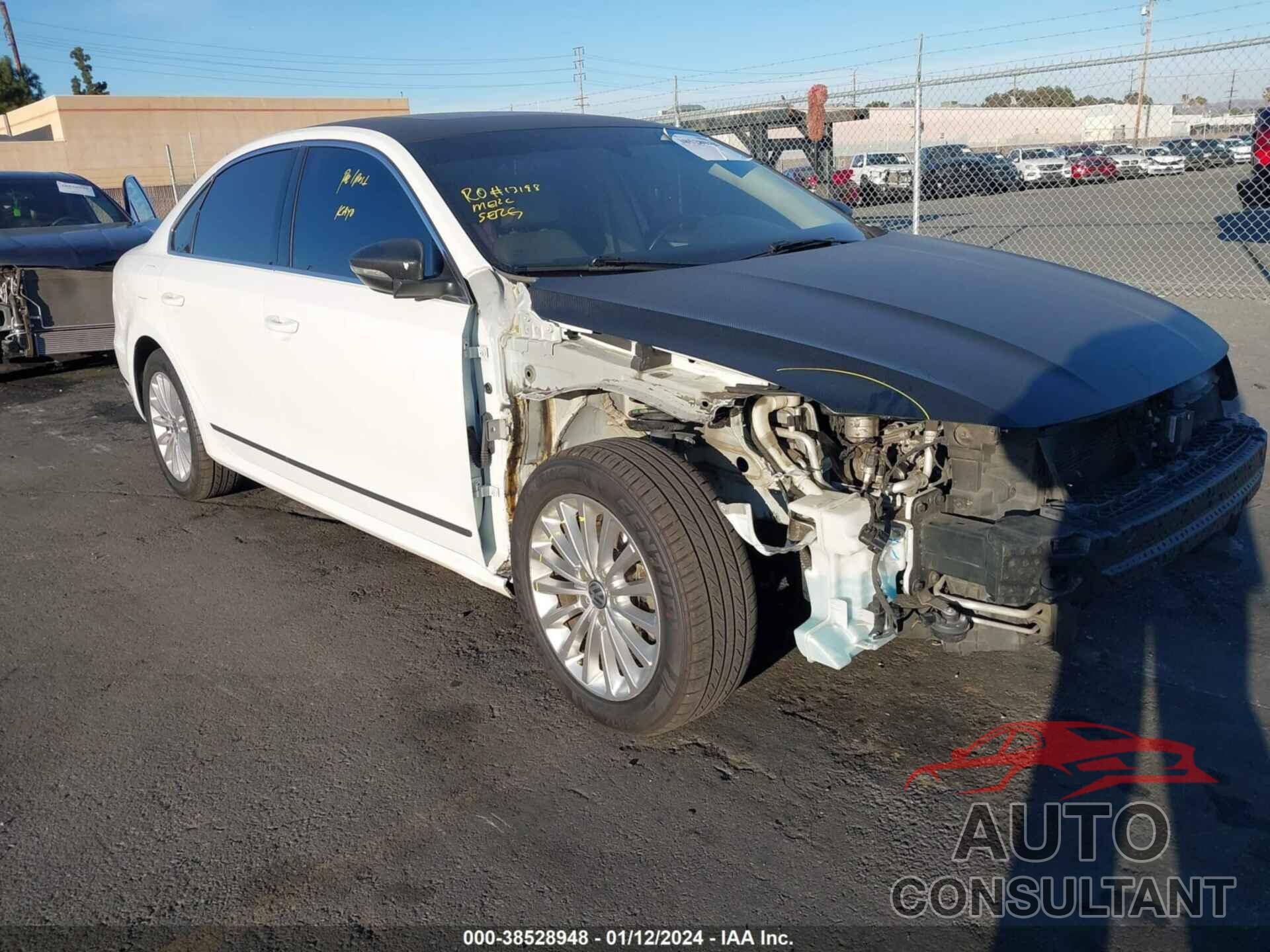VOLKSWAGEN PASSAT 2017 - 1VWBT7A35HC074944