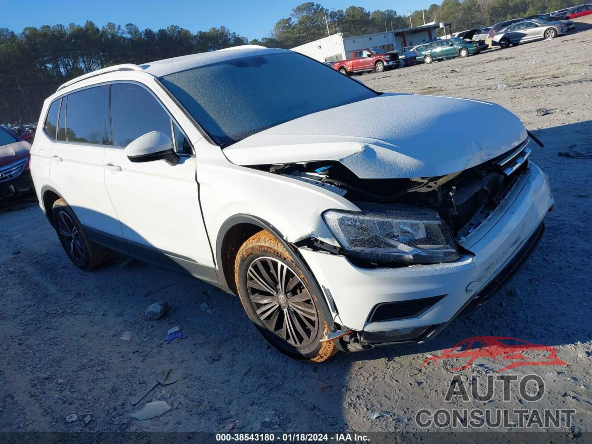 VOLKSWAGEN TIGUAN 2018 - 3VV3B7AX0JM105777